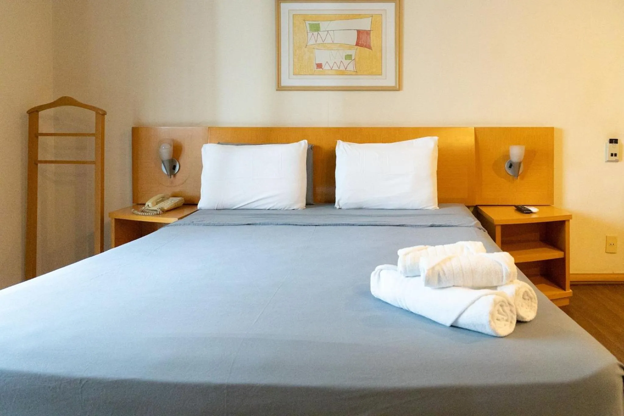 Bed in Elegant Flat Jardins - Garagem, Ar Cod,