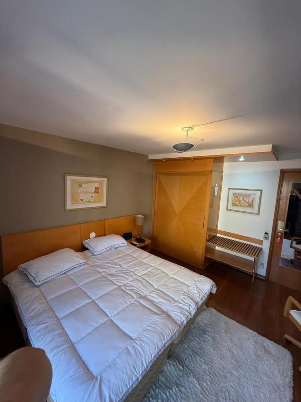 Bed in Elegant Flat Jardins - Garagem, Ar Cod,