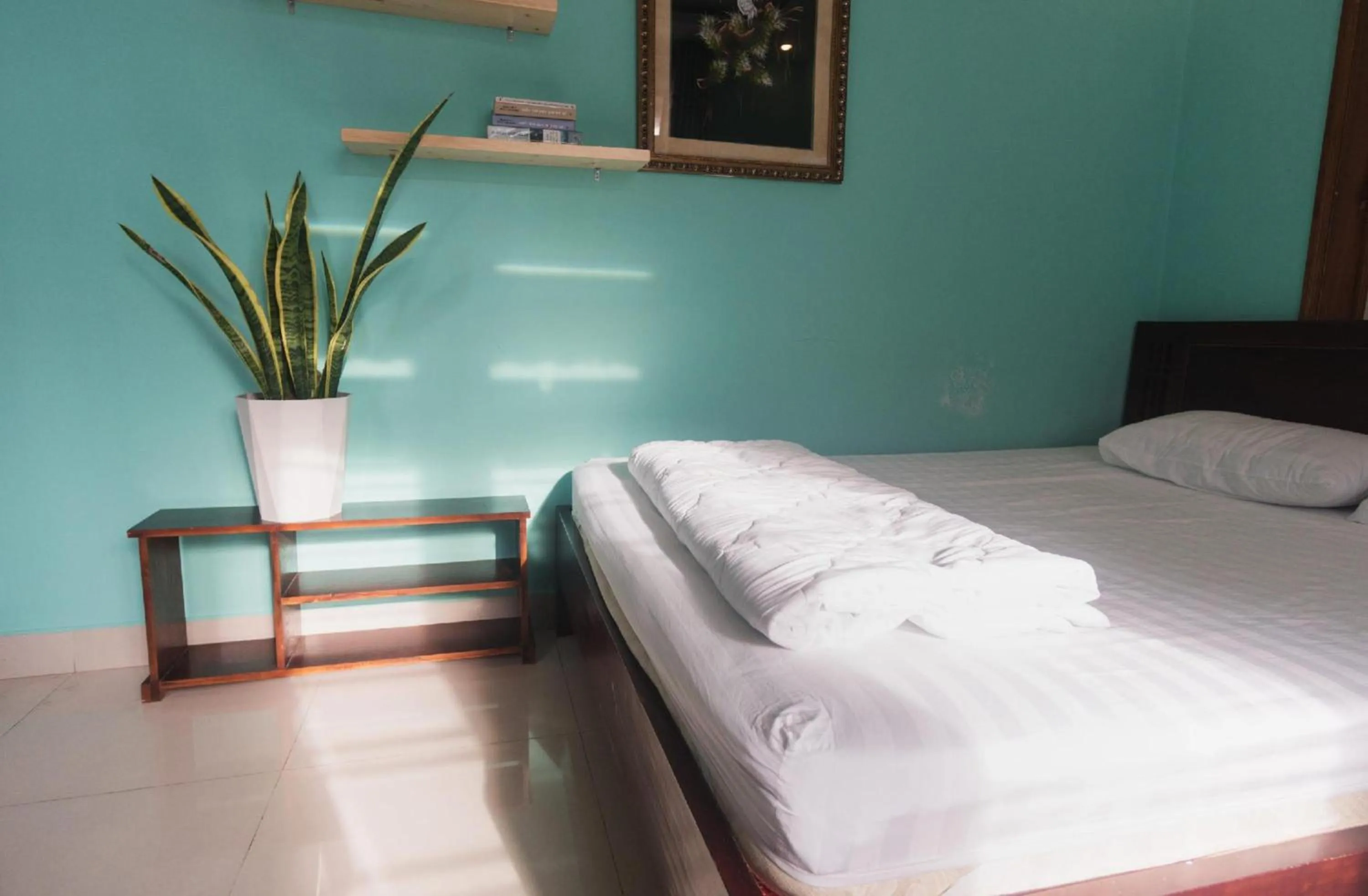 Bedroom, Bed in OYO 1168 Elly's Home 2