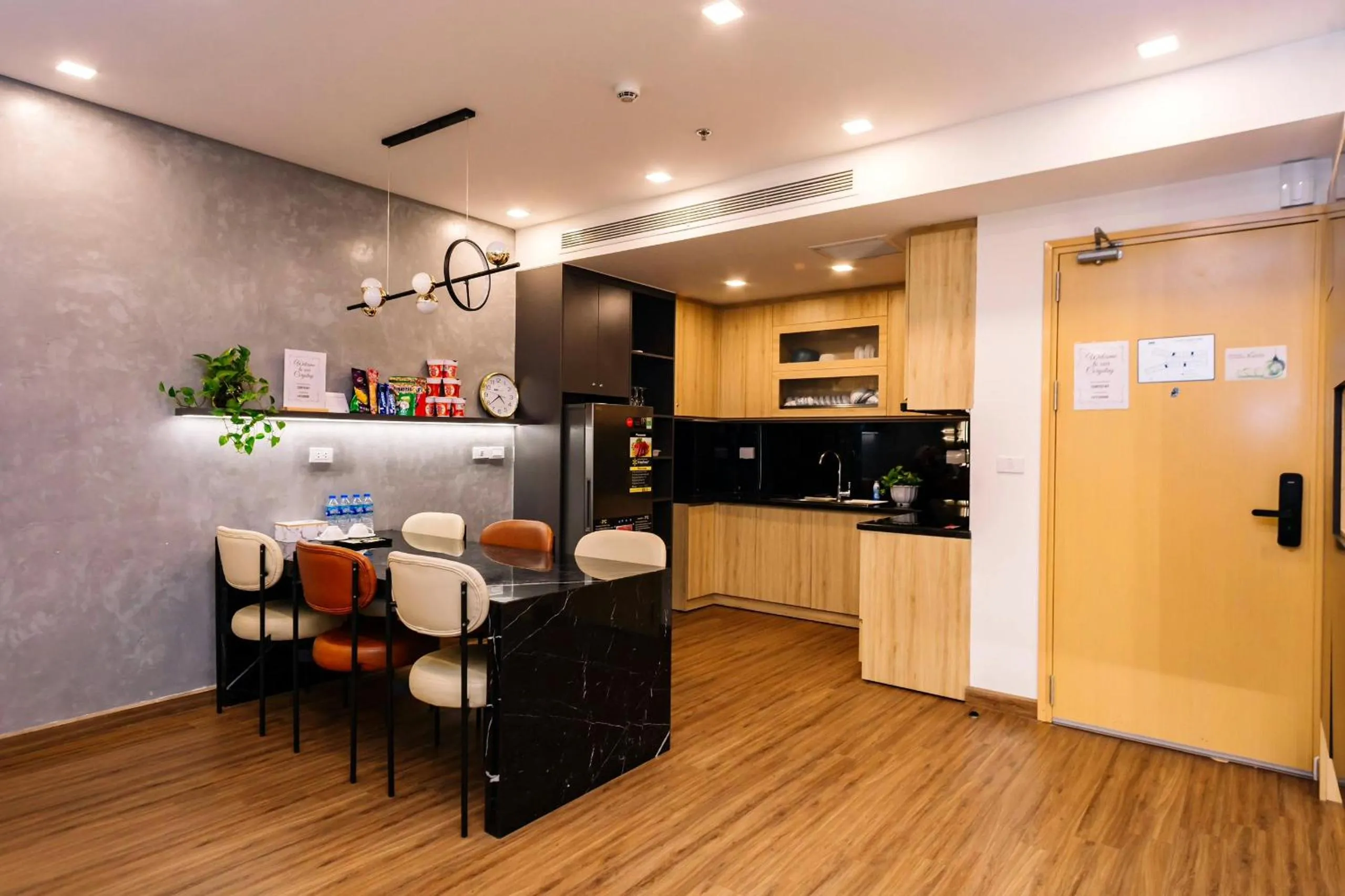 Kitchen or kitchenette in FLC Sea Tower Quy Nhon -Tran Apartment