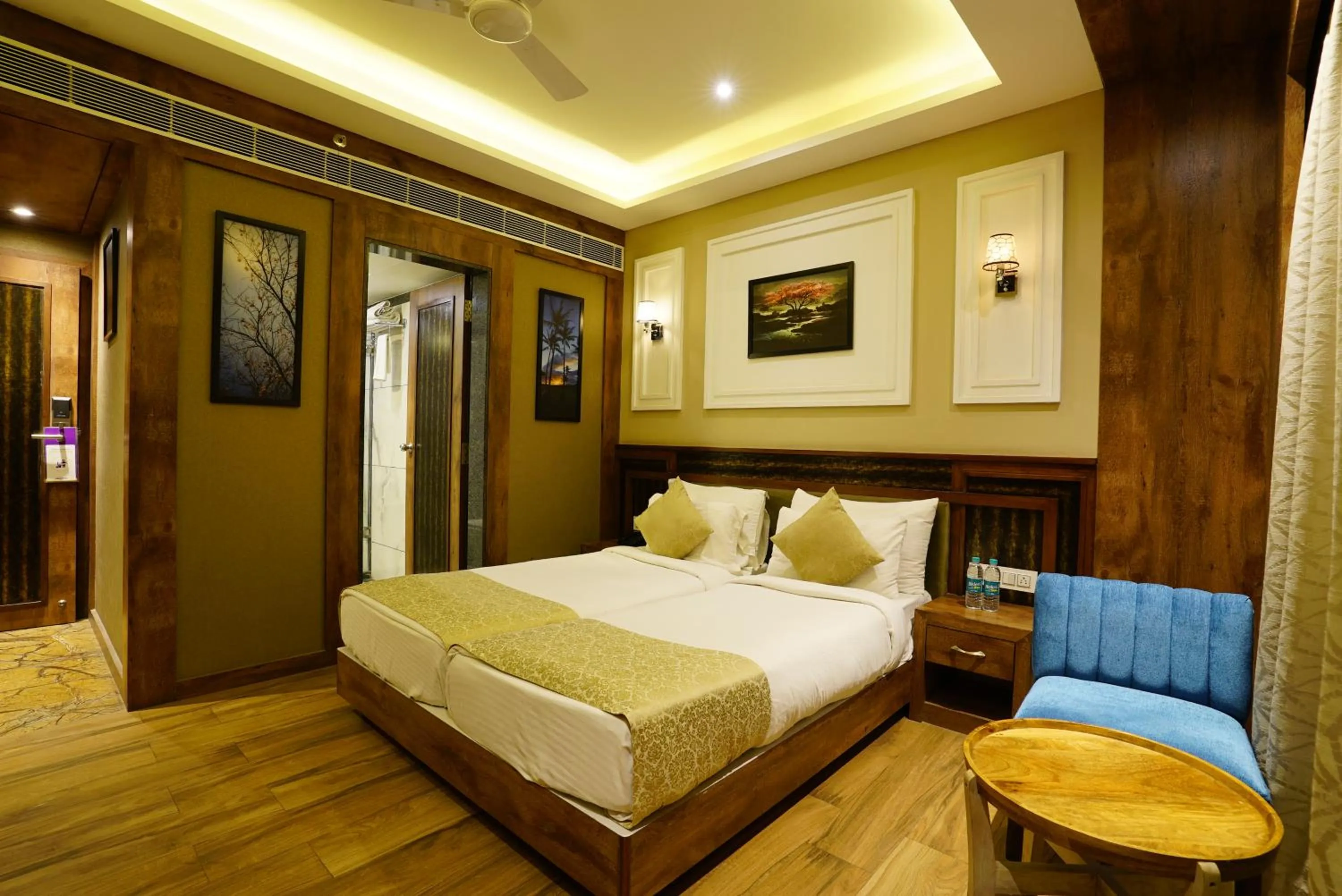 Bed in Mantra a Boutique Hotel