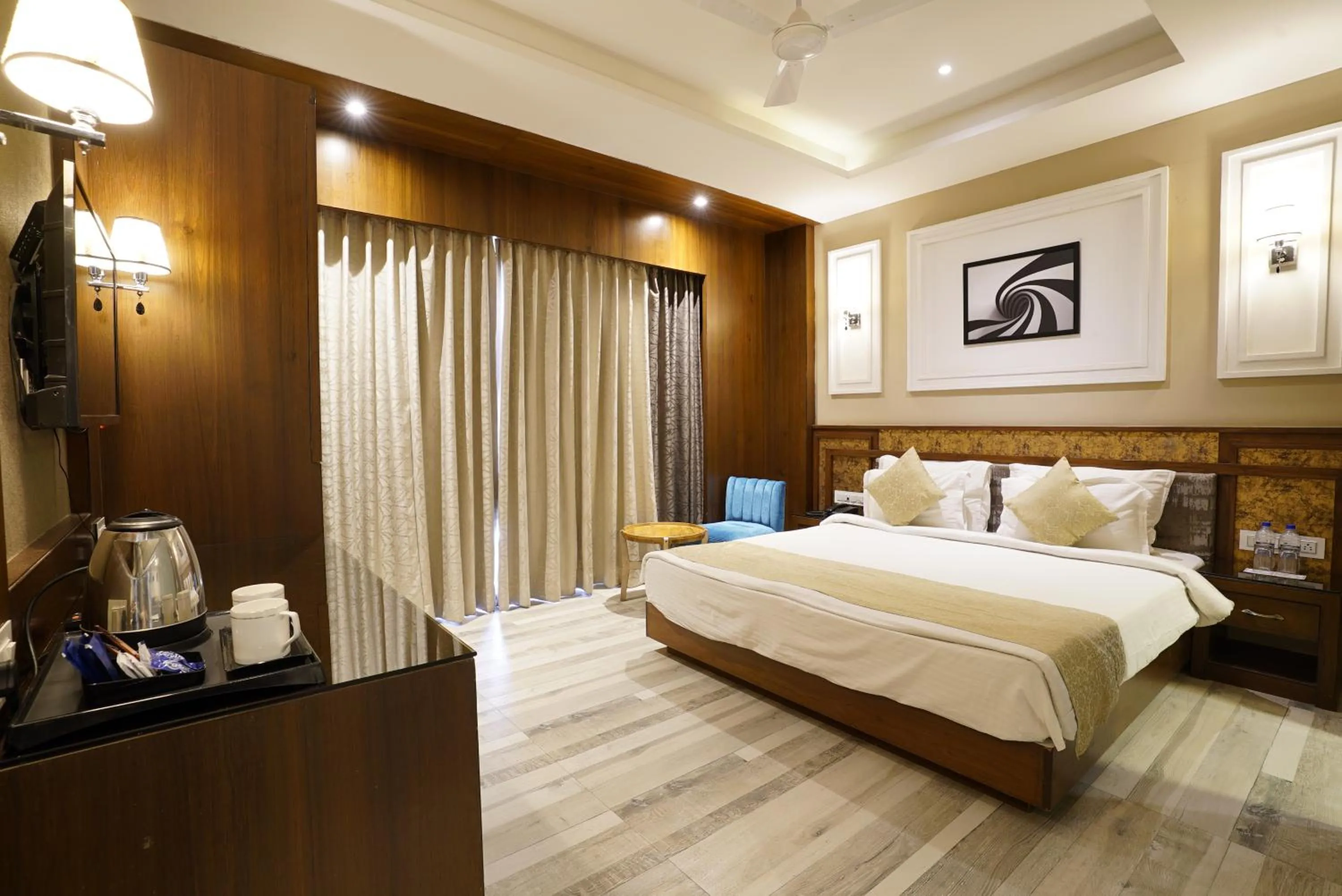 Bed in Mantra a Boutique Hotel