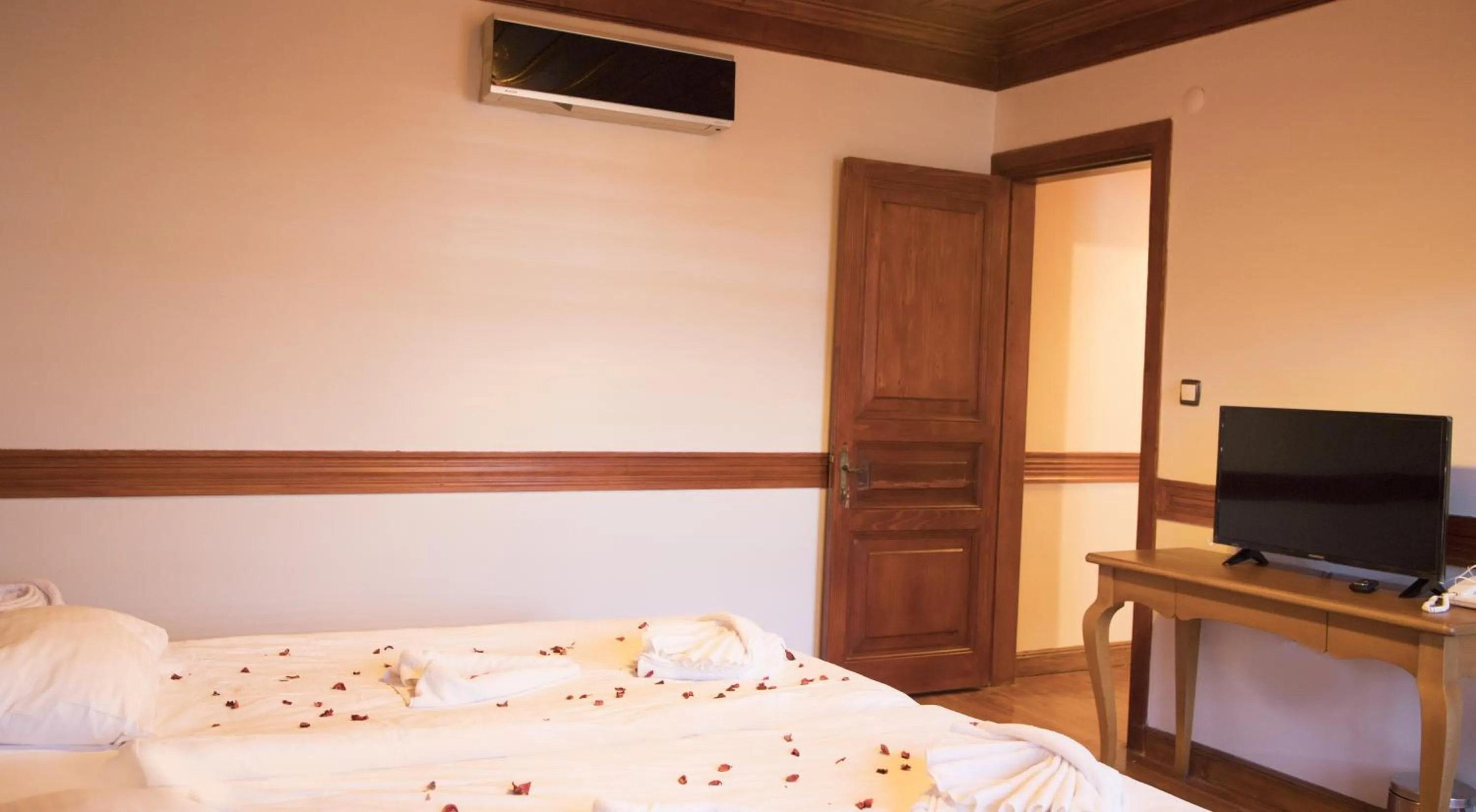 TV and multimedia, Bed in Thrace Konak Hotel & SPA