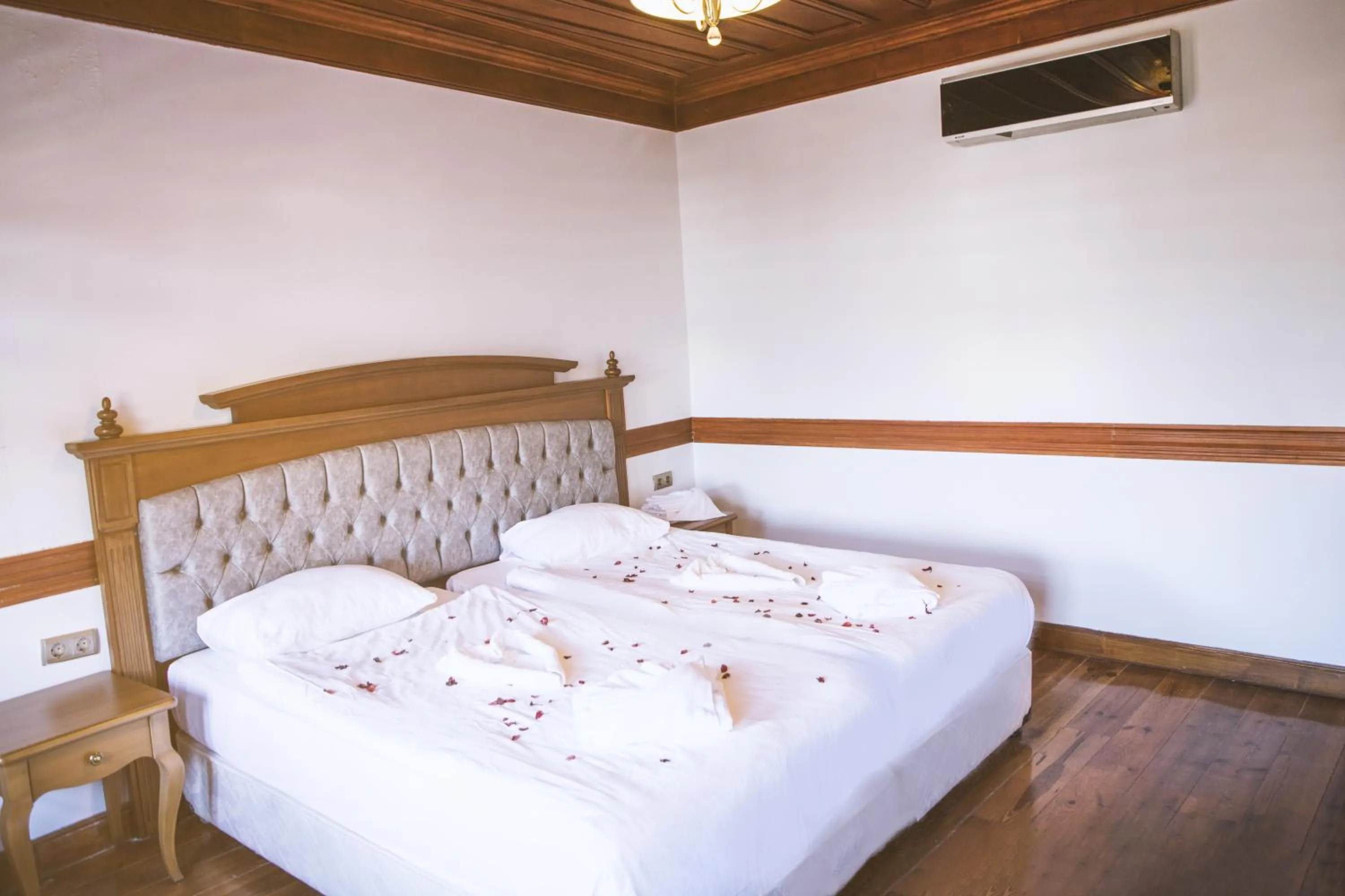 Bed in Thrace Konak Hotel & SPA