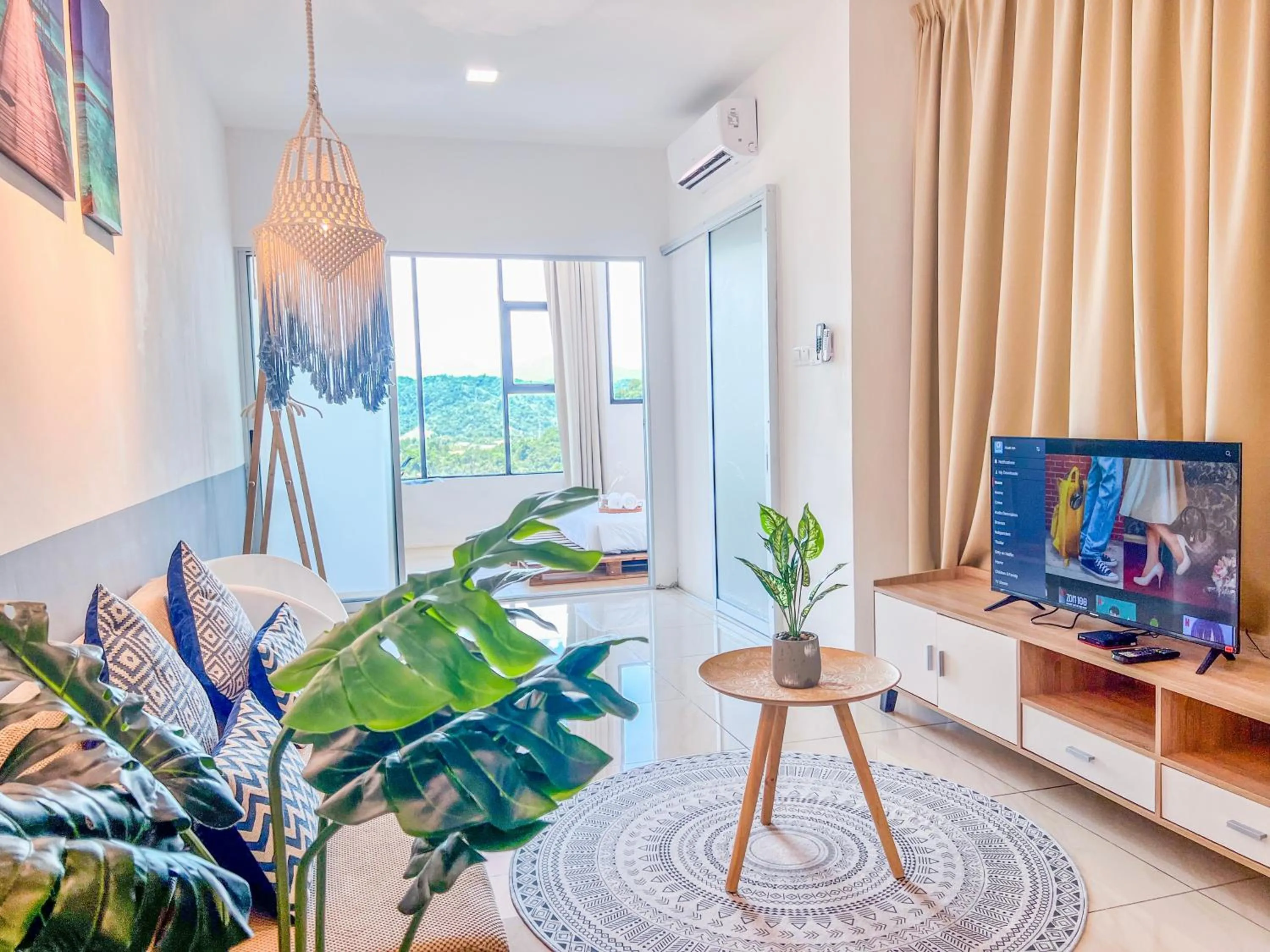 Hush Inn at ITCC Manhattan Suites