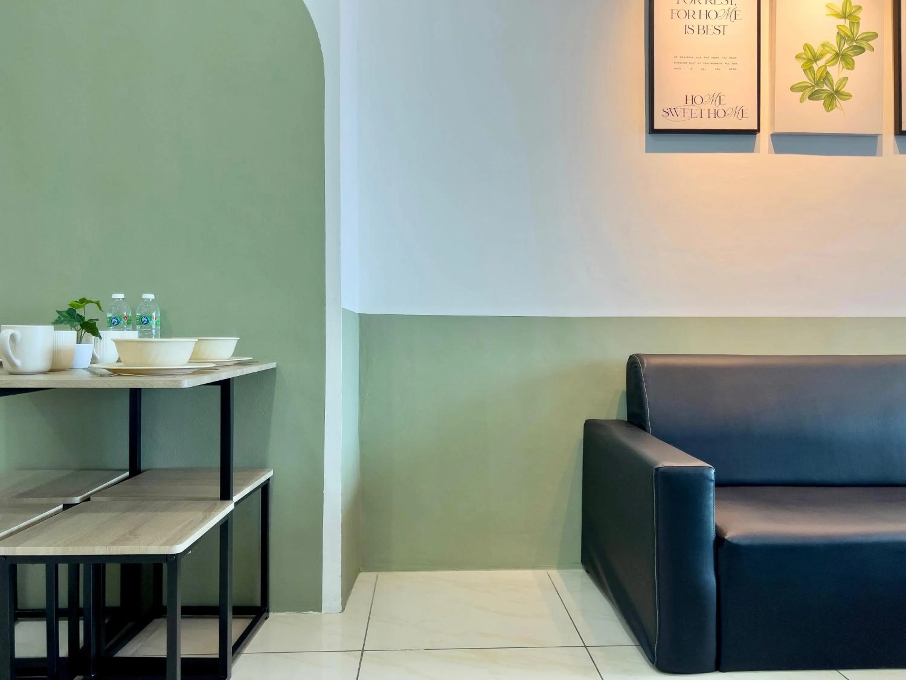 Hush Inn at ITCC Manhattan Suites