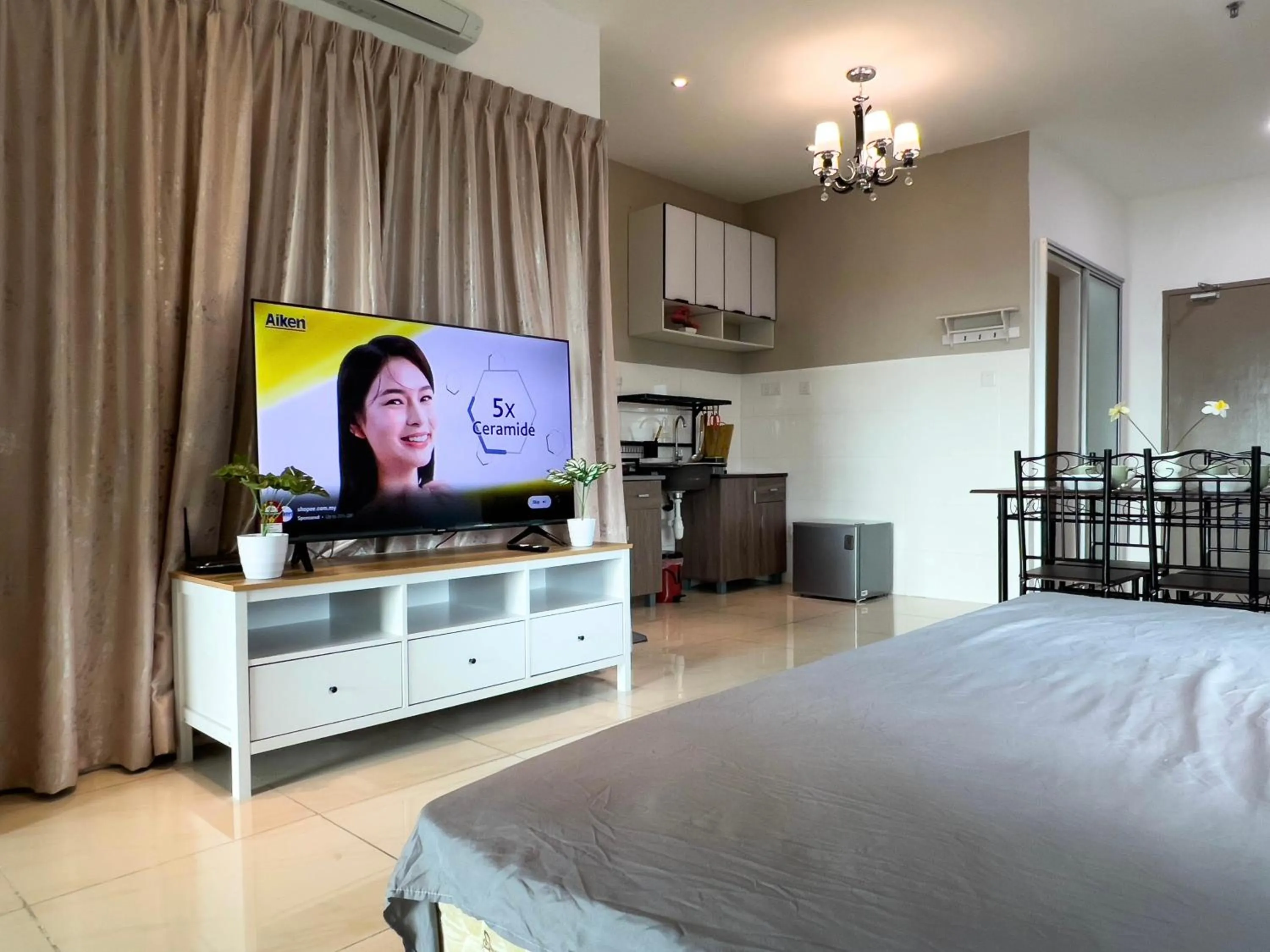 Bed in Hush Inn at ITCC Manhattan Suites