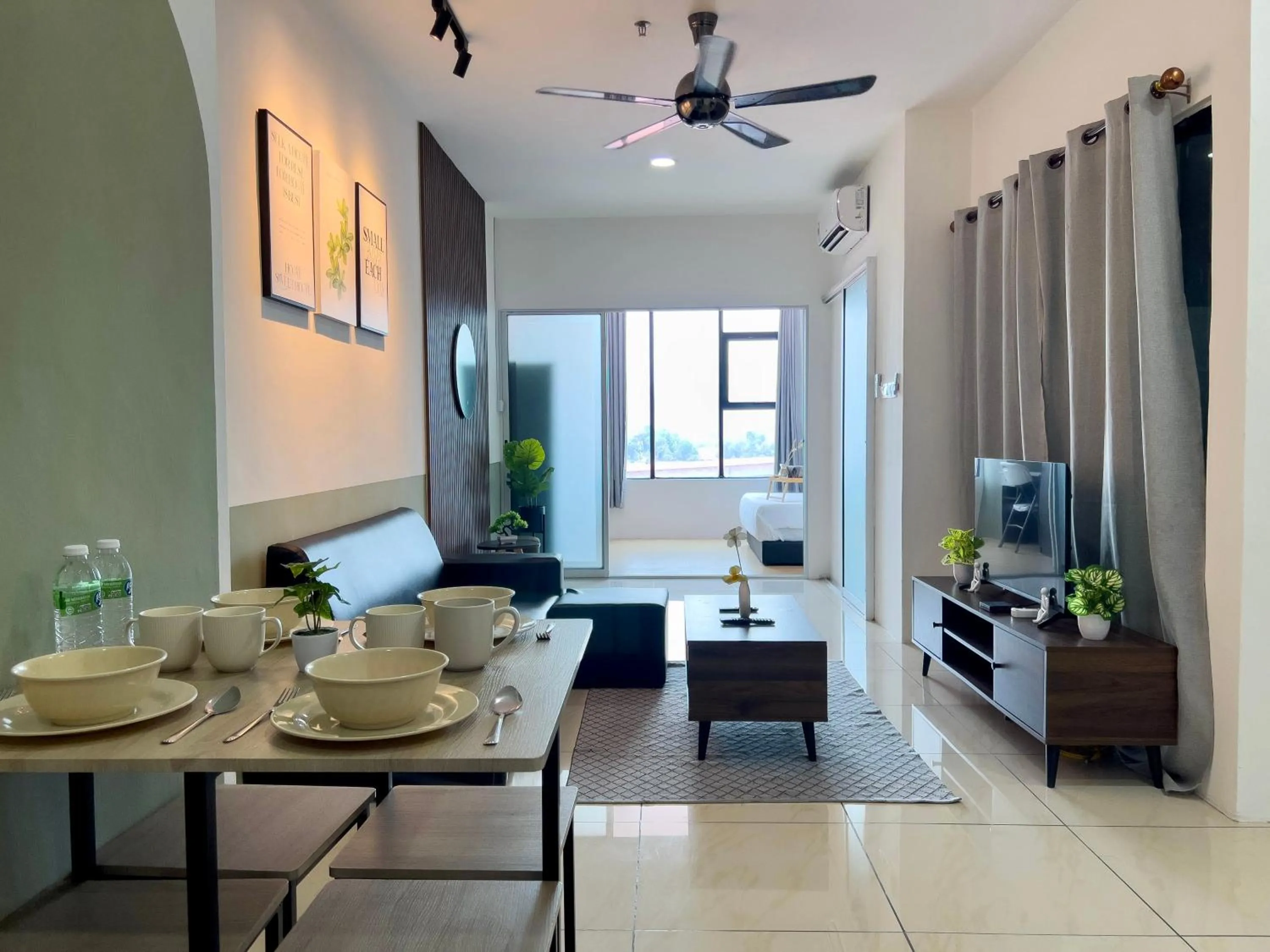 Hush Inn at ITCC Manhattan Suites