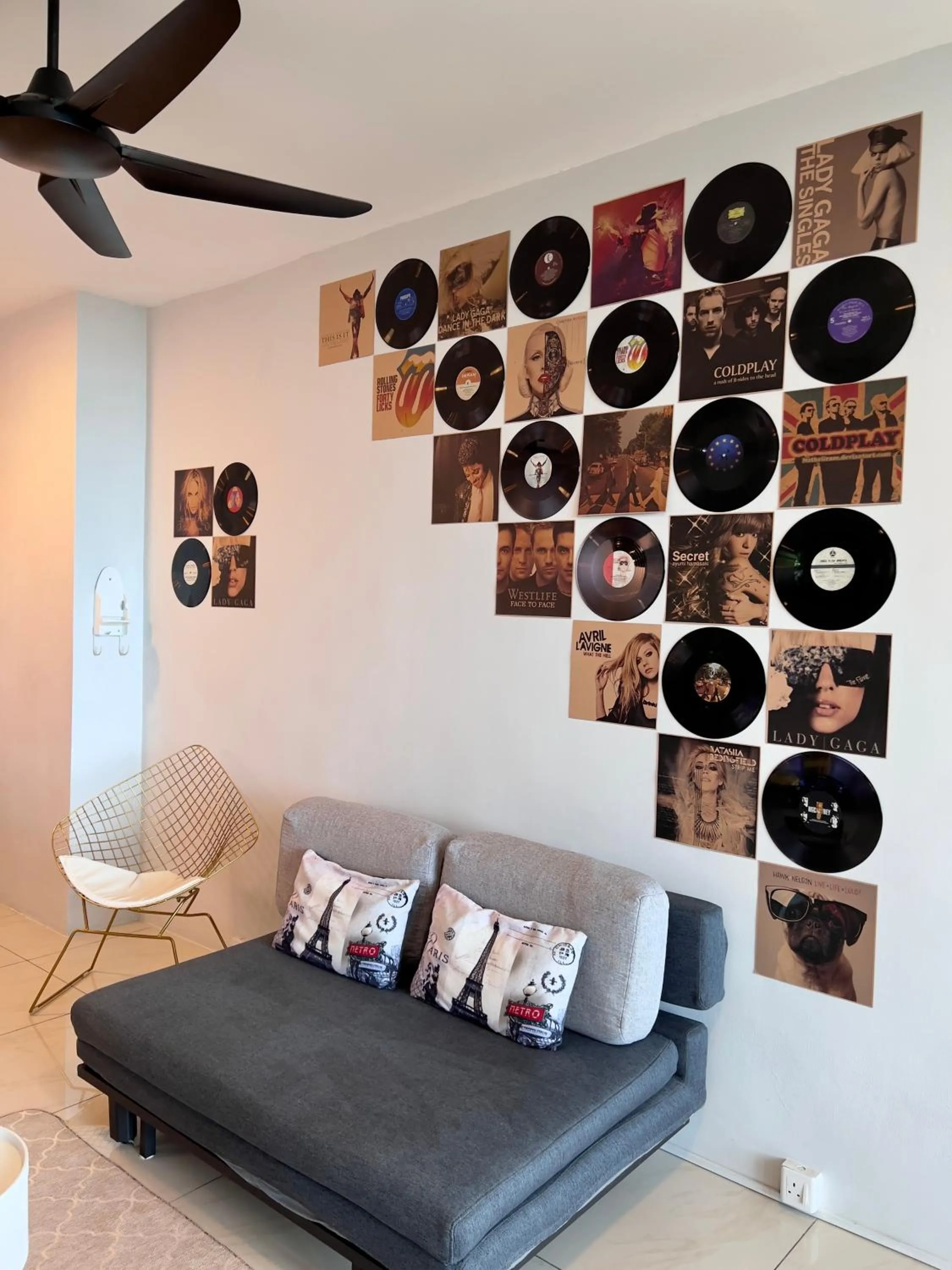 Living room in Hush Inn at ITCC Manhattan Suites