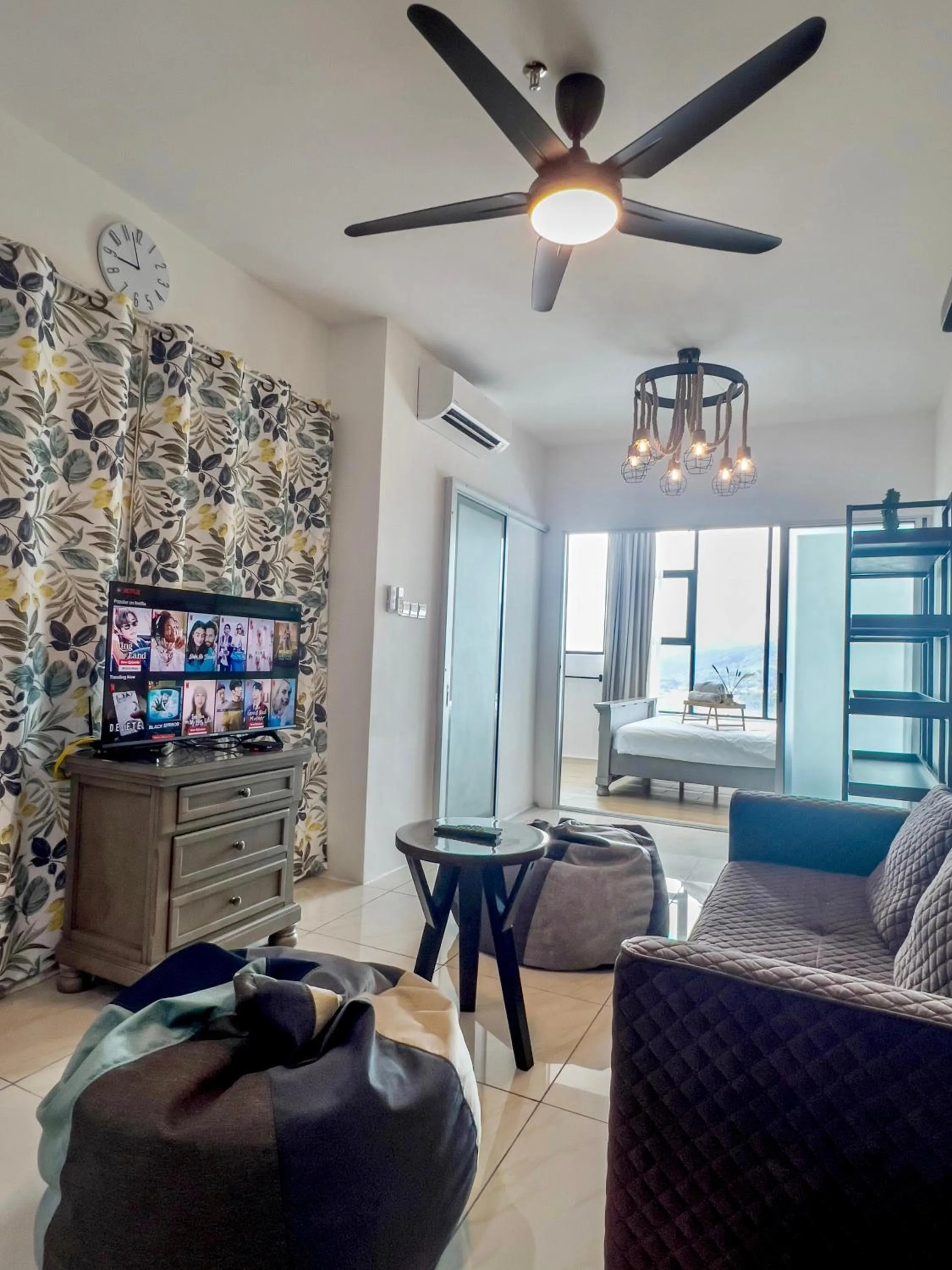 Hush Inn at ITCC Manhattan Suites