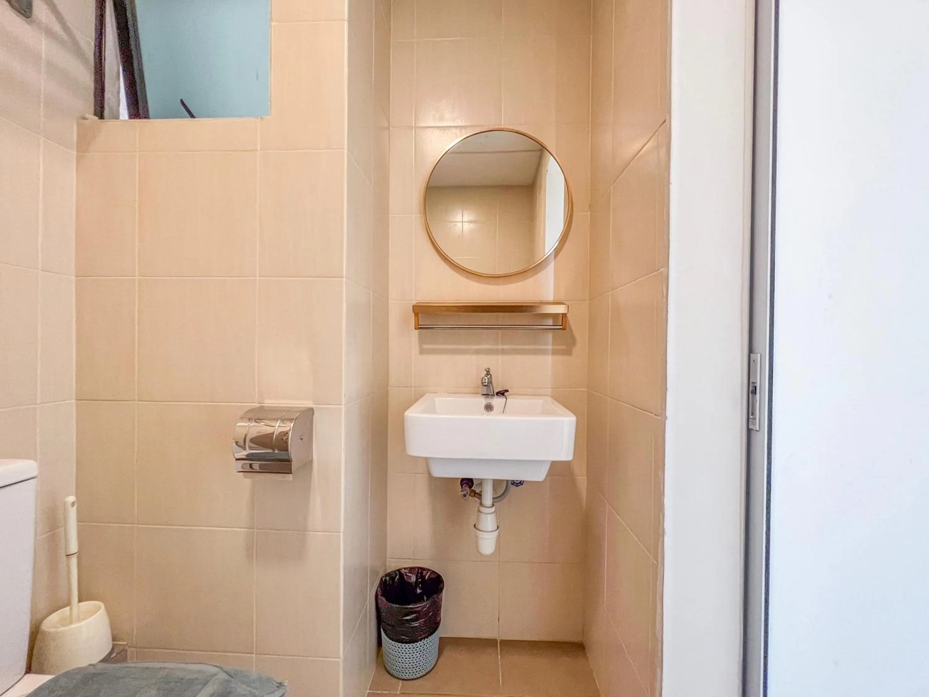 Hush Inn at ITCC Manhattan Suites