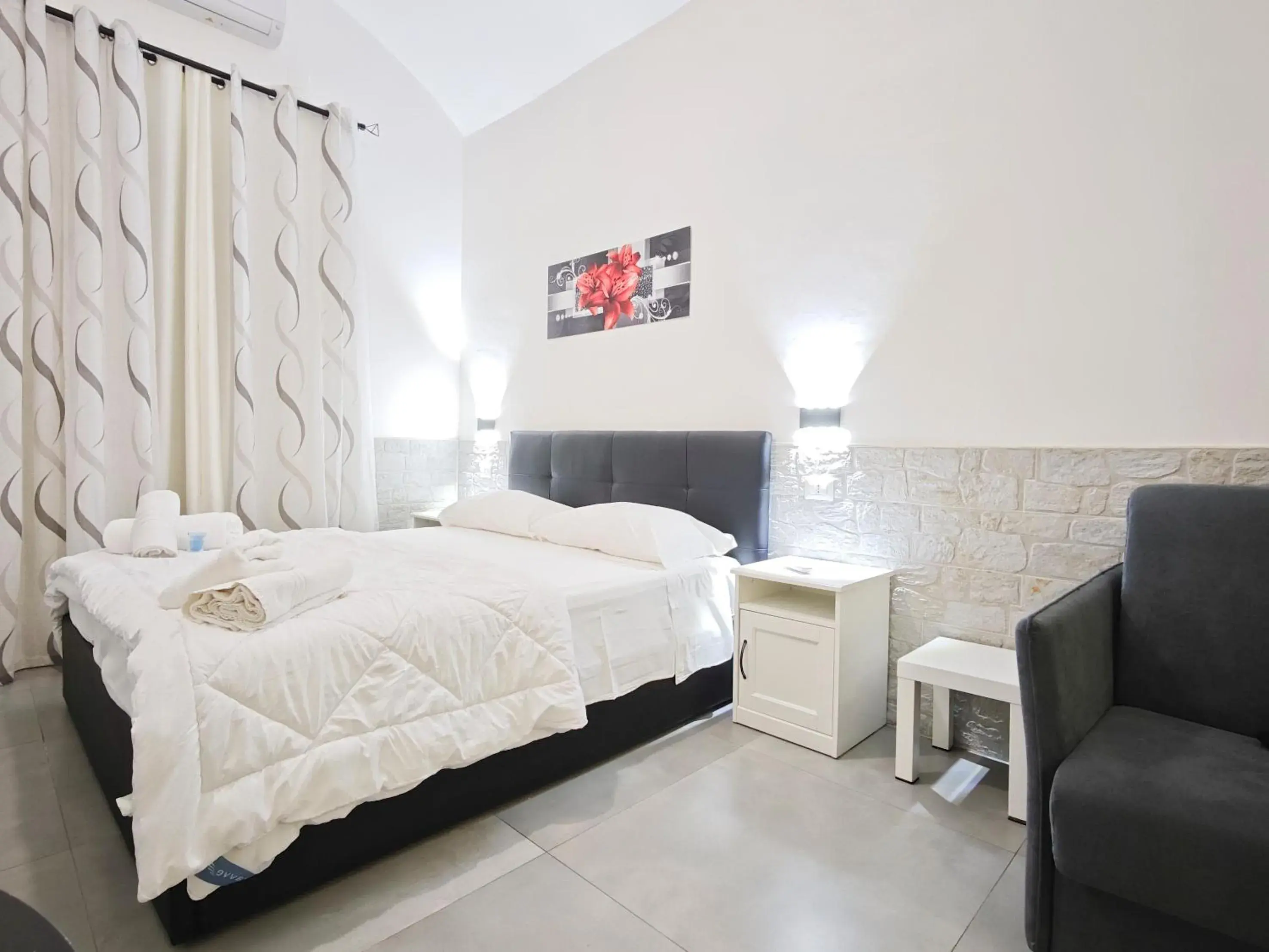 Double Room with Private Bathroom in Giglio Rosso Double Room with Private Bathroom in Giglio Rosso