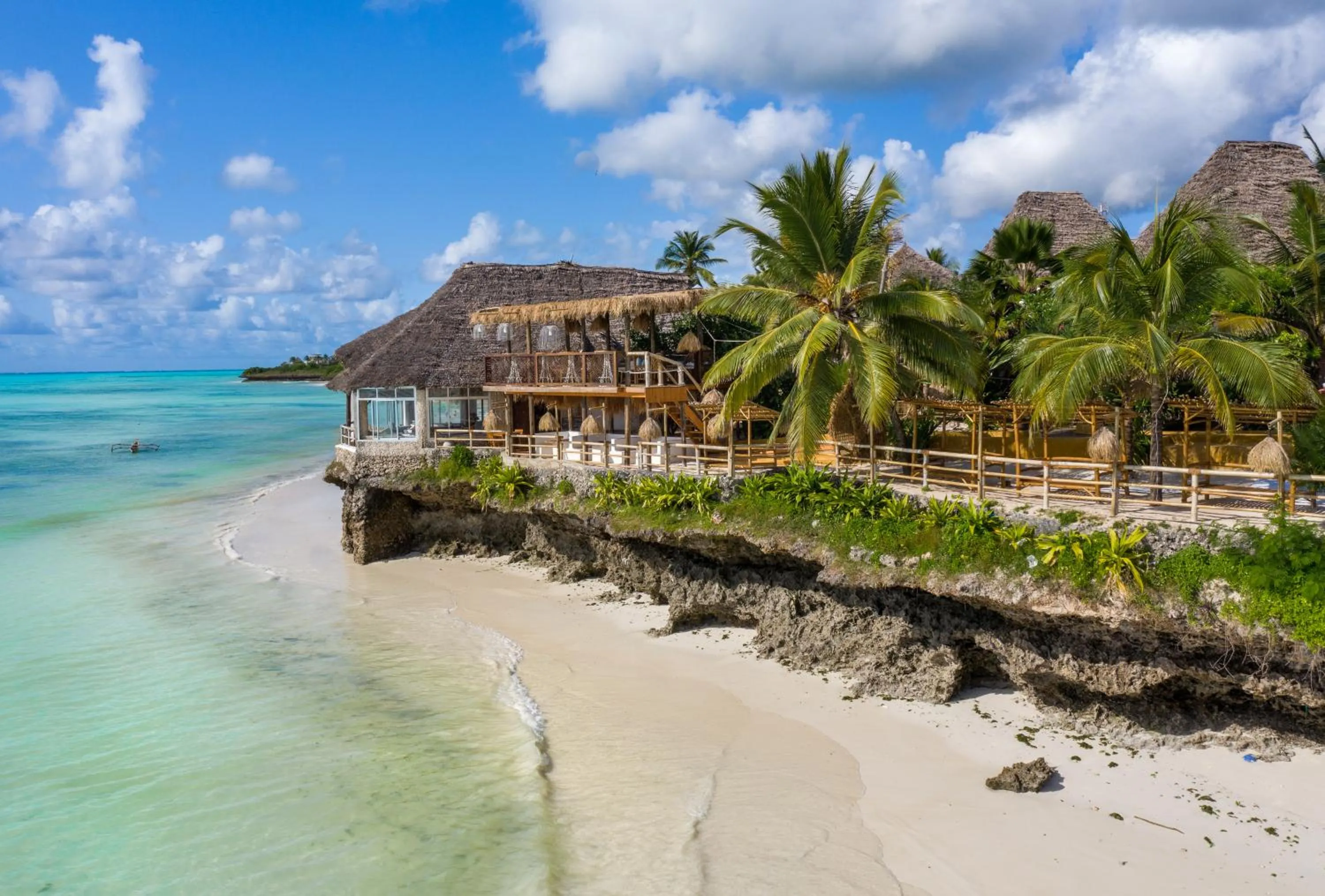 Beach in Coral Rocks Hotel & Restaurant