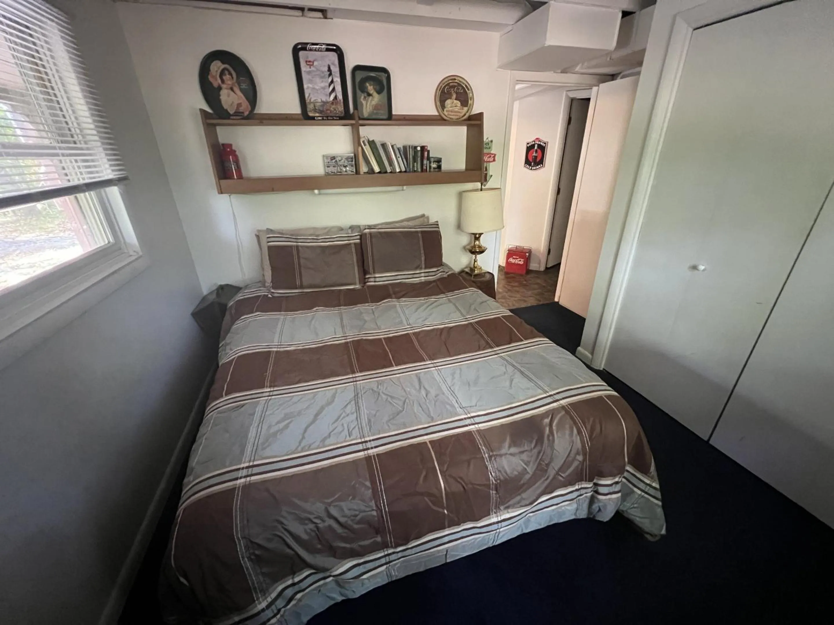 Bedroom, Bed in Rock Stalls Lodge Hocking Hills