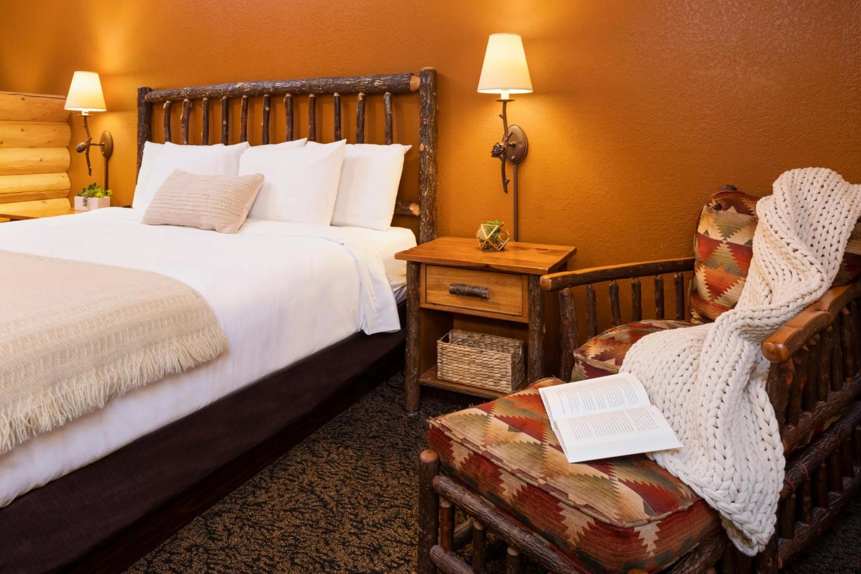 Bed in bantr Grand Hotel Wausau - Rothschild