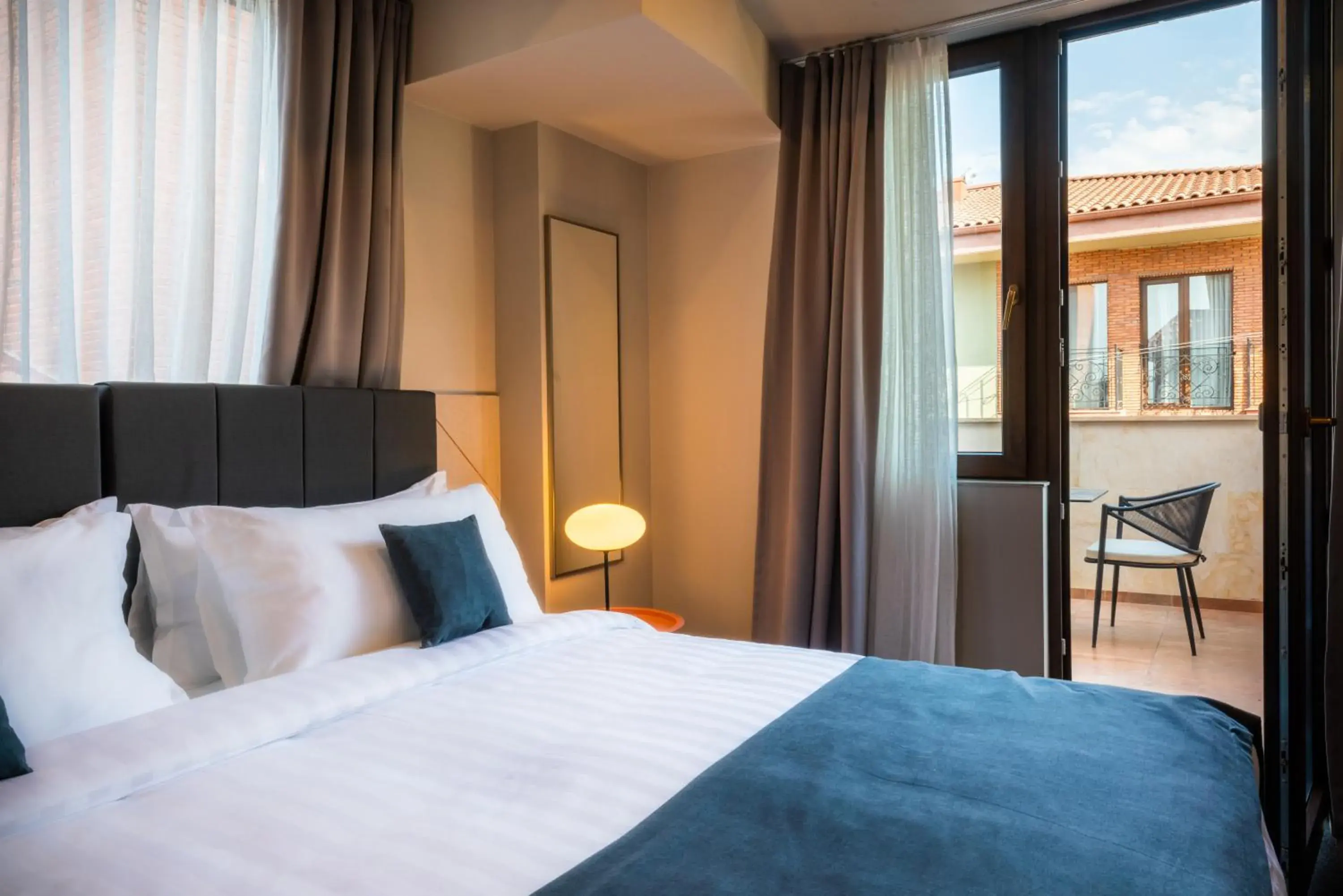 Superior Double or Twin Room with Terrace in Reikartz King Tamar Tbilisi Superior Double or Twin Room with Terrace in Reikartz King Tamar Tbilisi