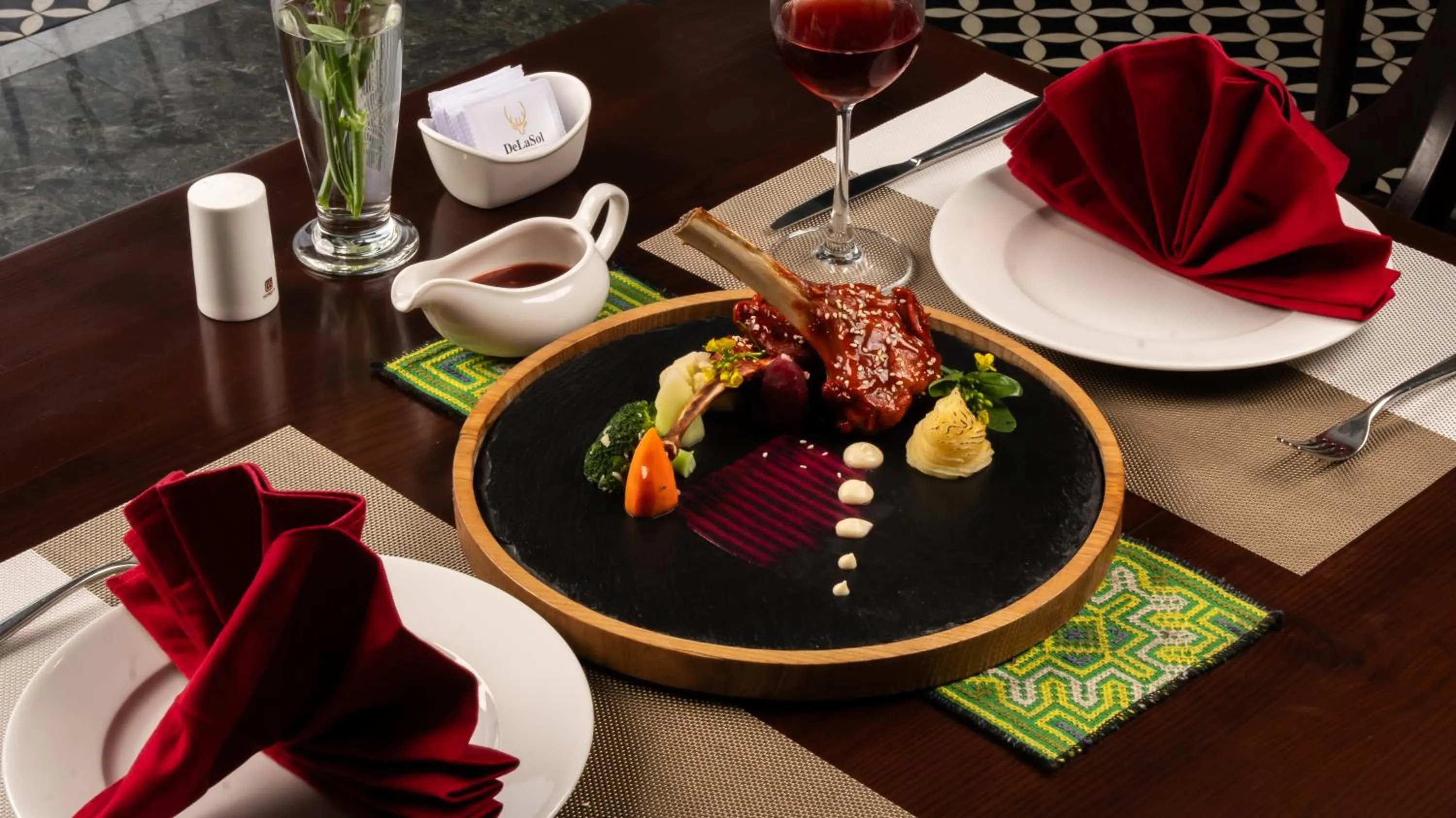 Restaurant/places to eat in DeLaSol Sapa - Central Boutique Hotel