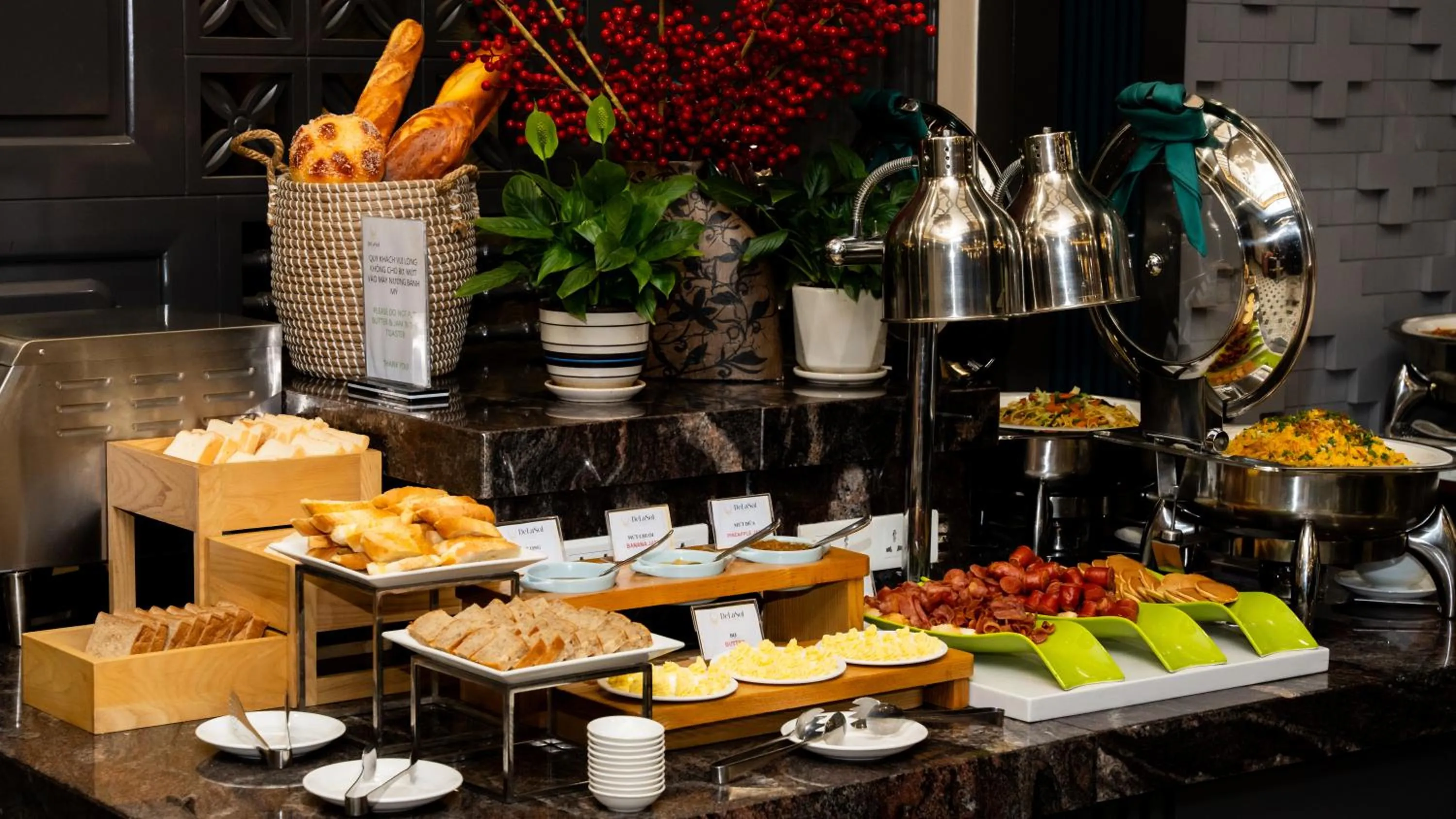 Restaurant/places to eat in DeLaSol Sapa - Central Boutique Hotel