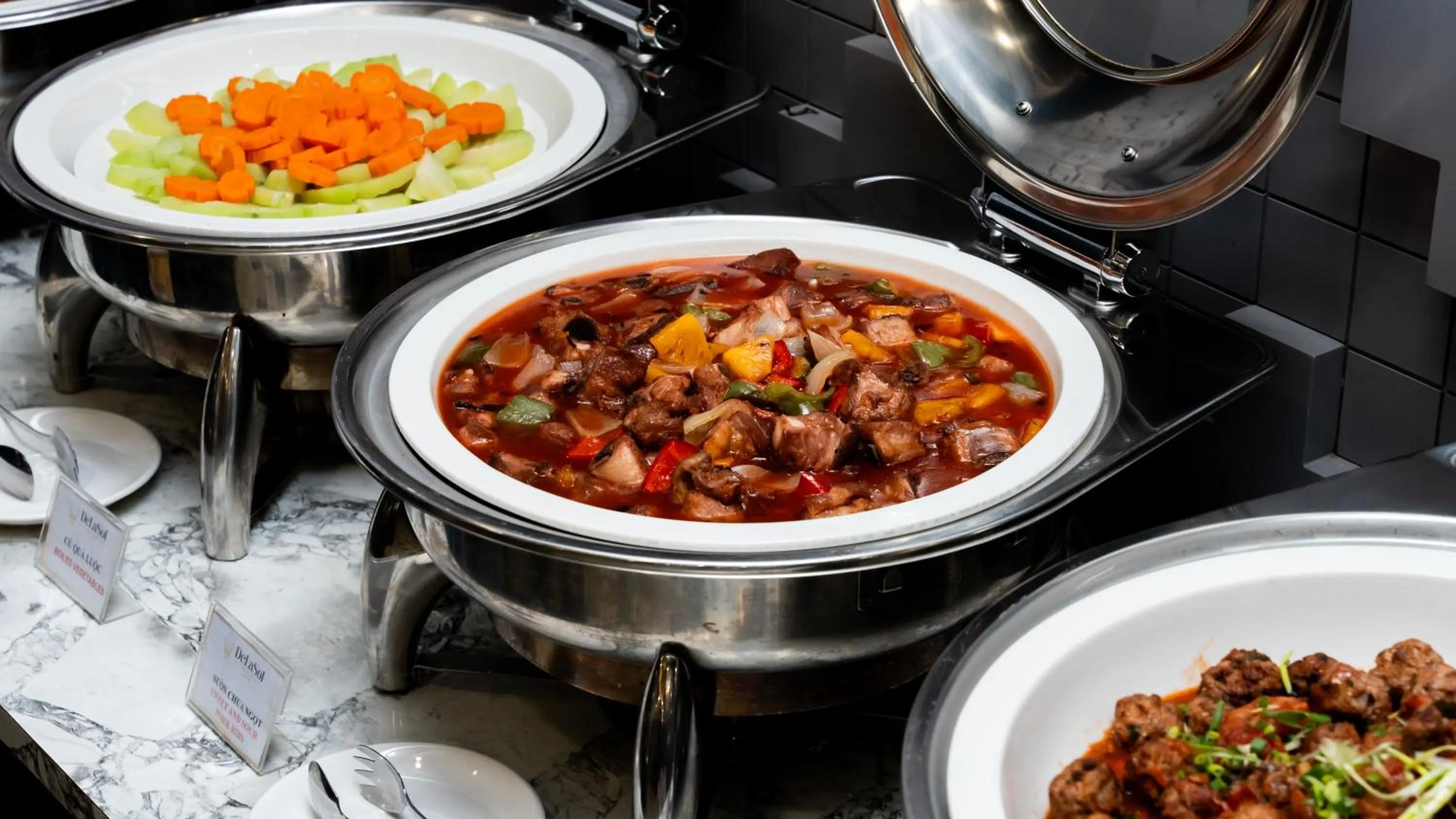 Restaurant/places to eat in DeLaSol Sapa - Central Boutique Hotel