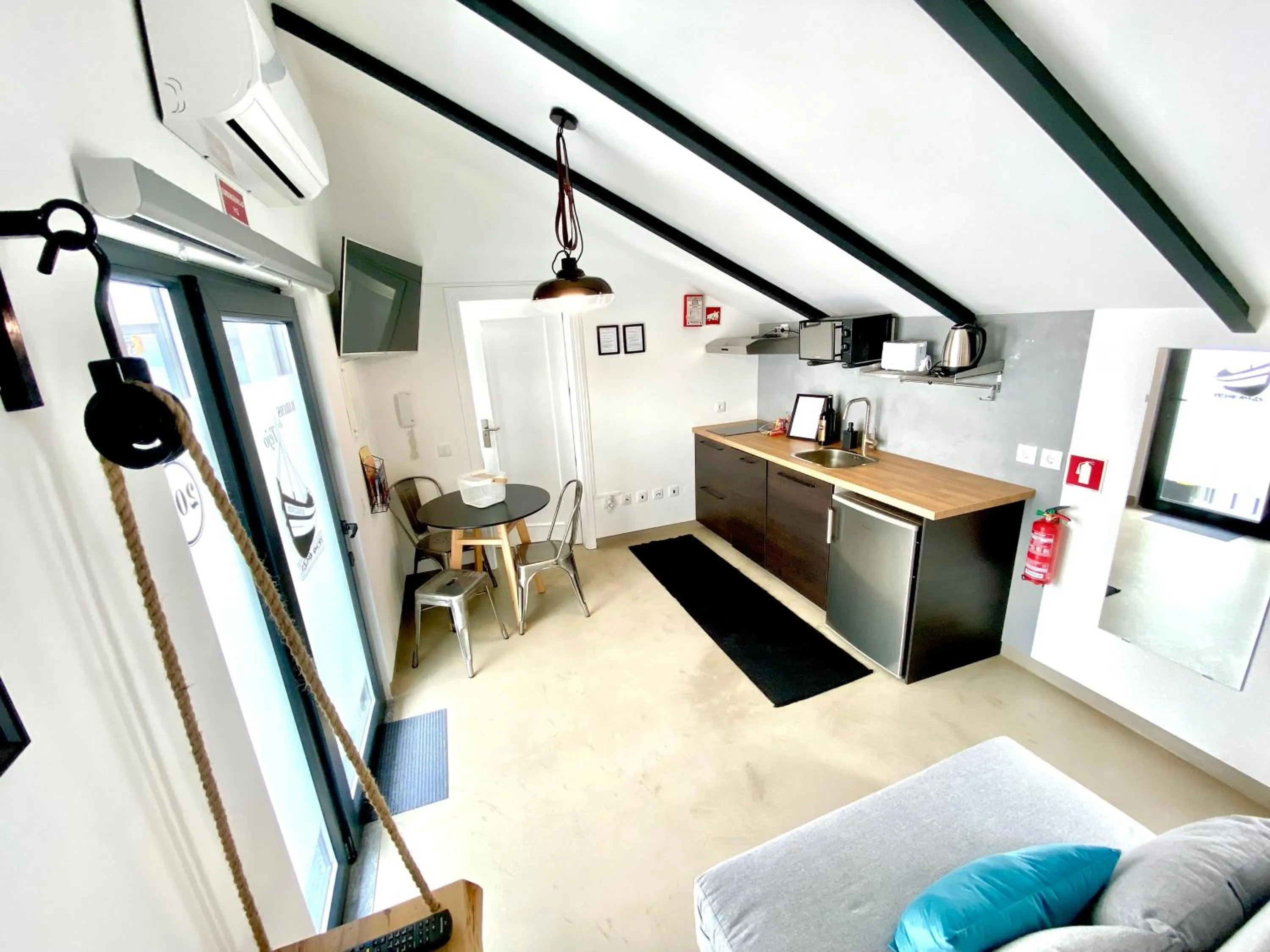 Kitchen or kitchenette in Villa Rio by Valada Village