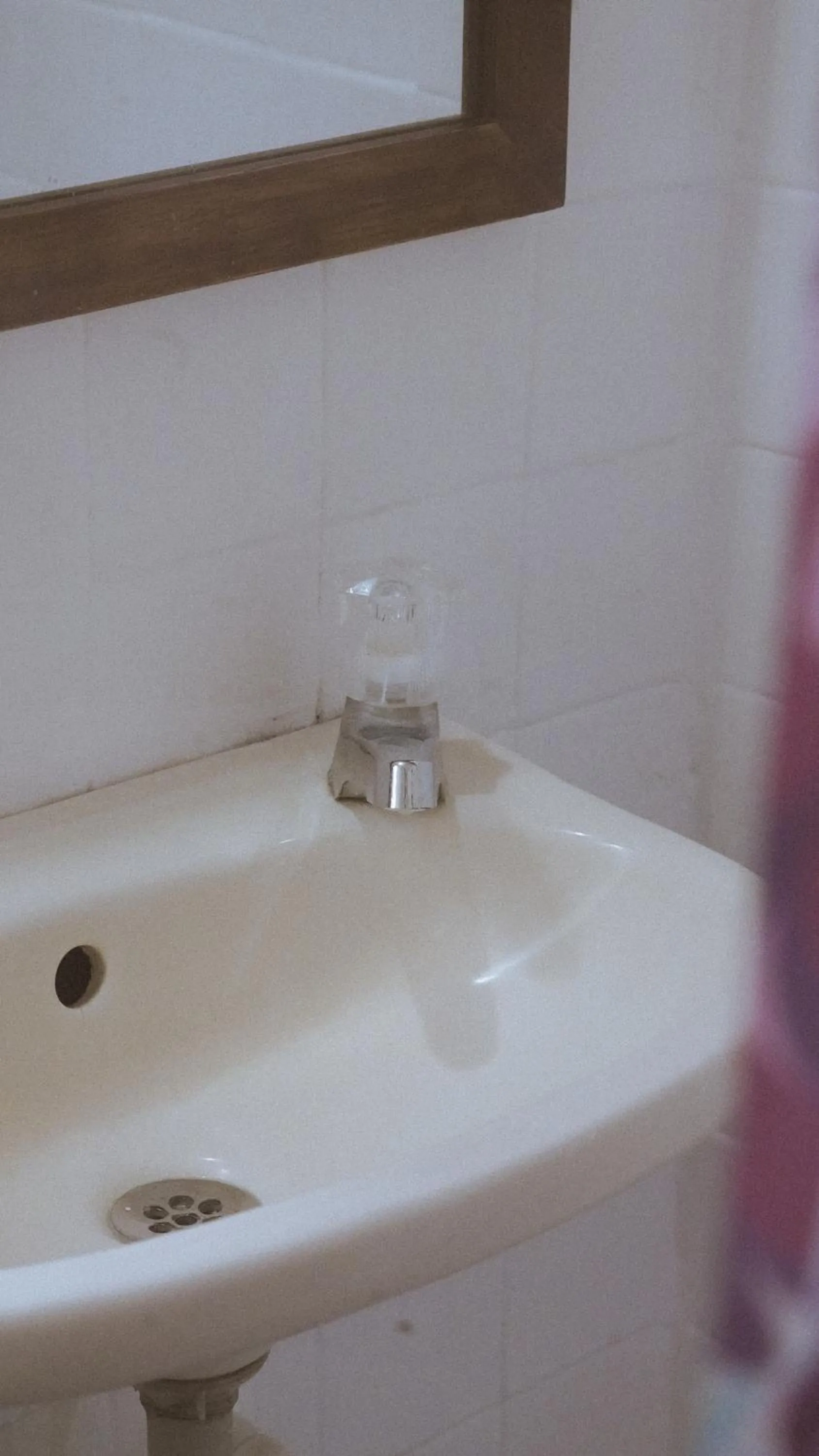 Bathroom in Hostal Luna Llena Getsemaní