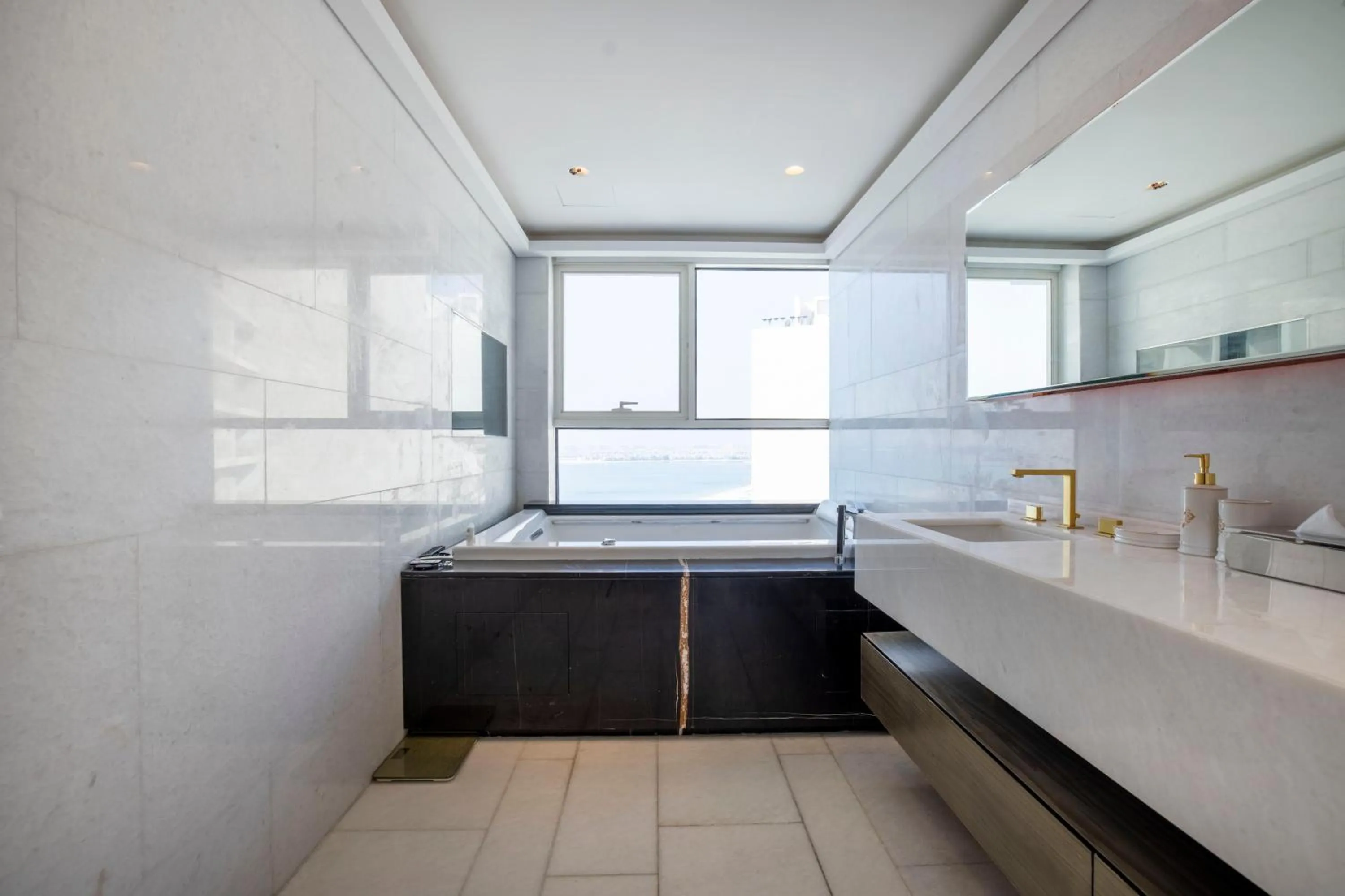 Five Palm Luxury Penthouse Full Marina View & Private Pool