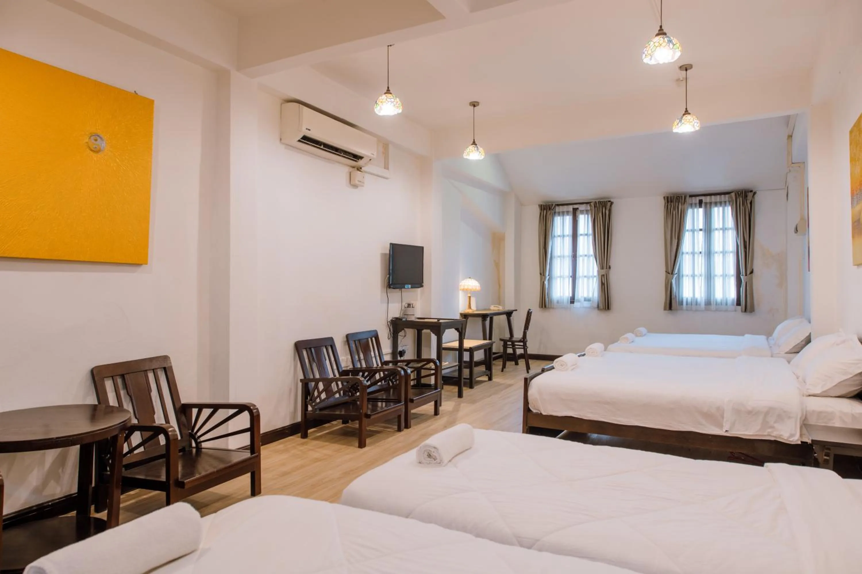 Bedroom, Bed in Heeren By The River