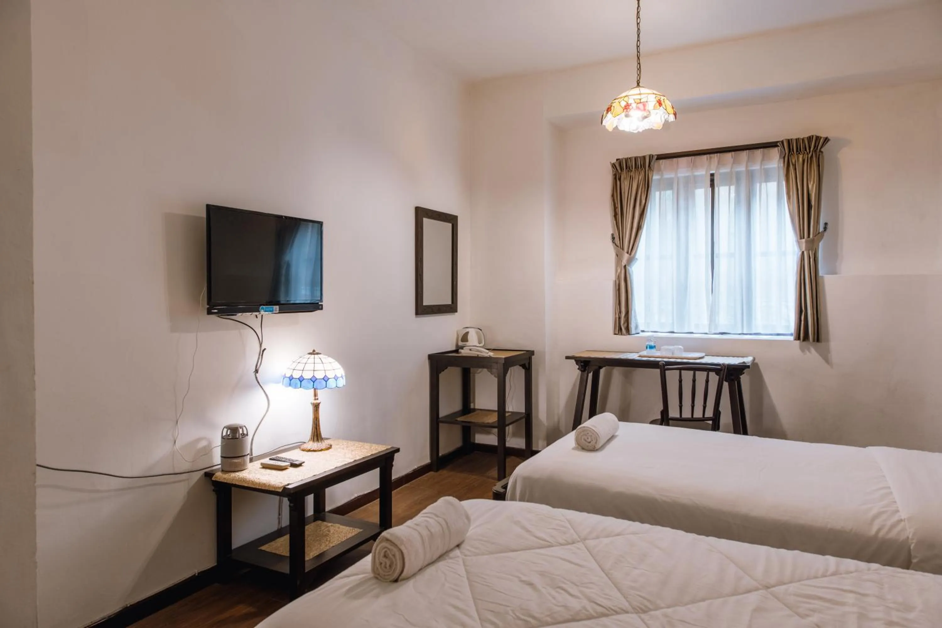 Bed in Heeren By The River