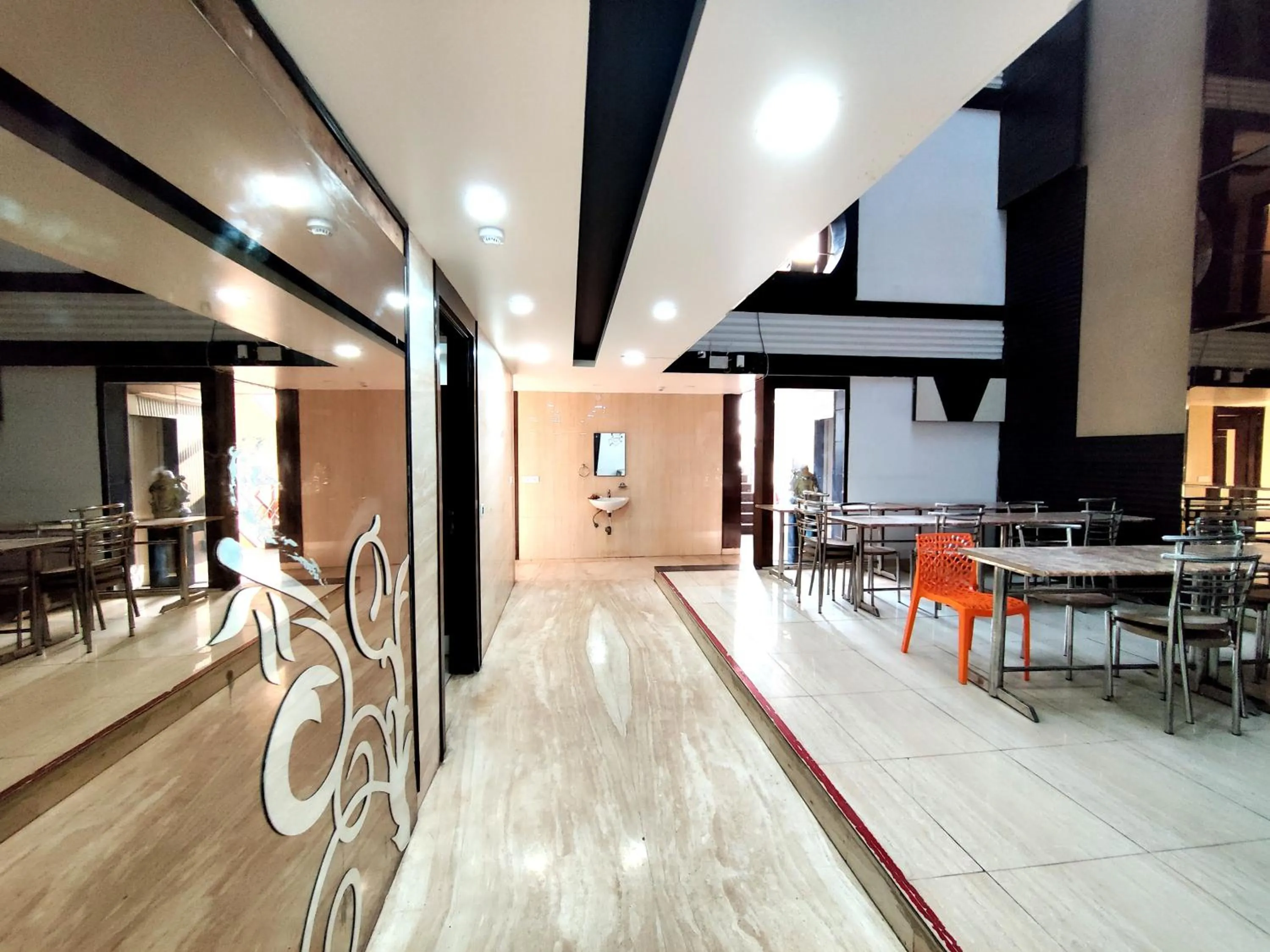 Property building in Hotel Delhi Pride, Karol Bagh