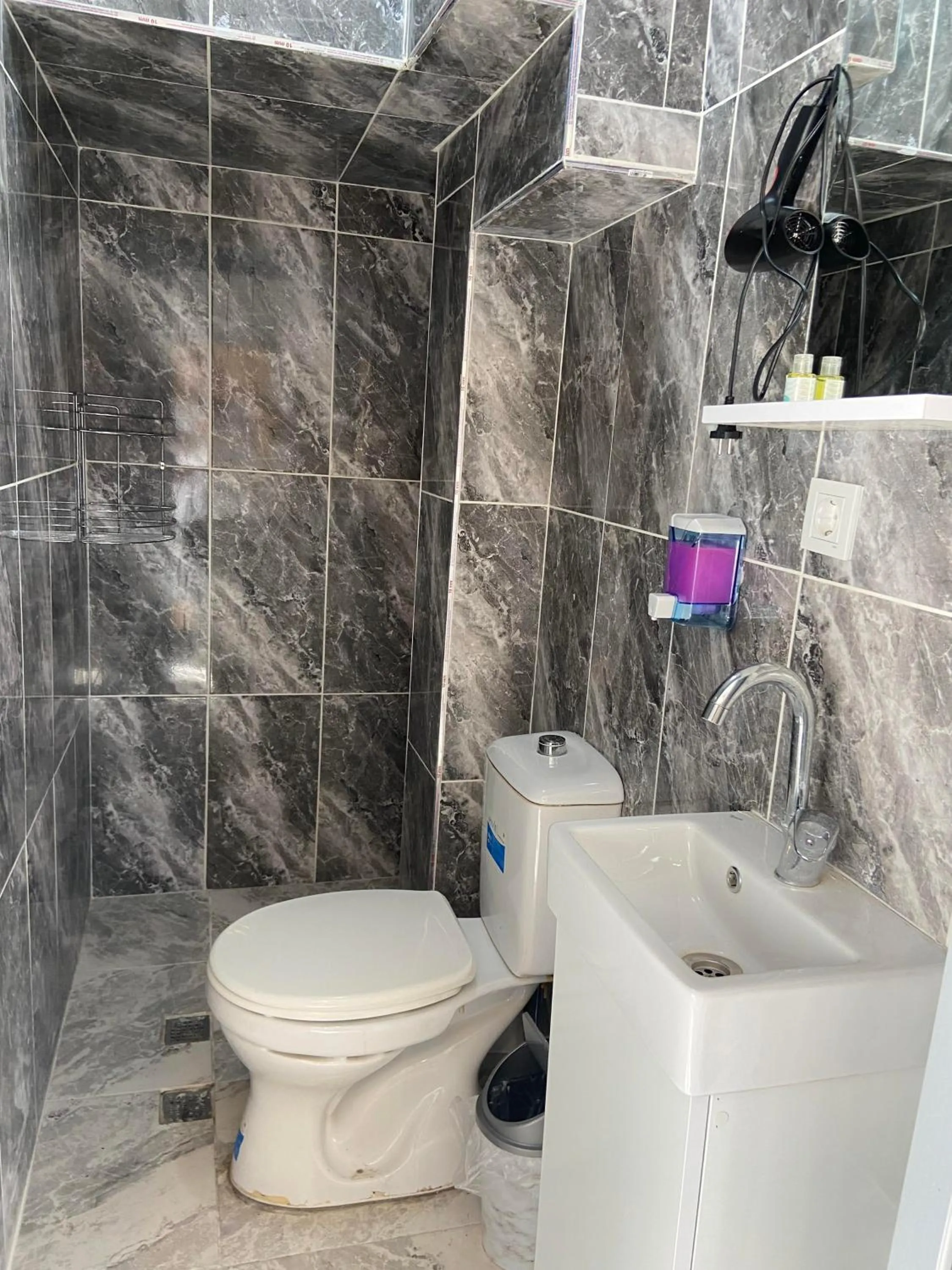 Shower in beydağı kadıköy