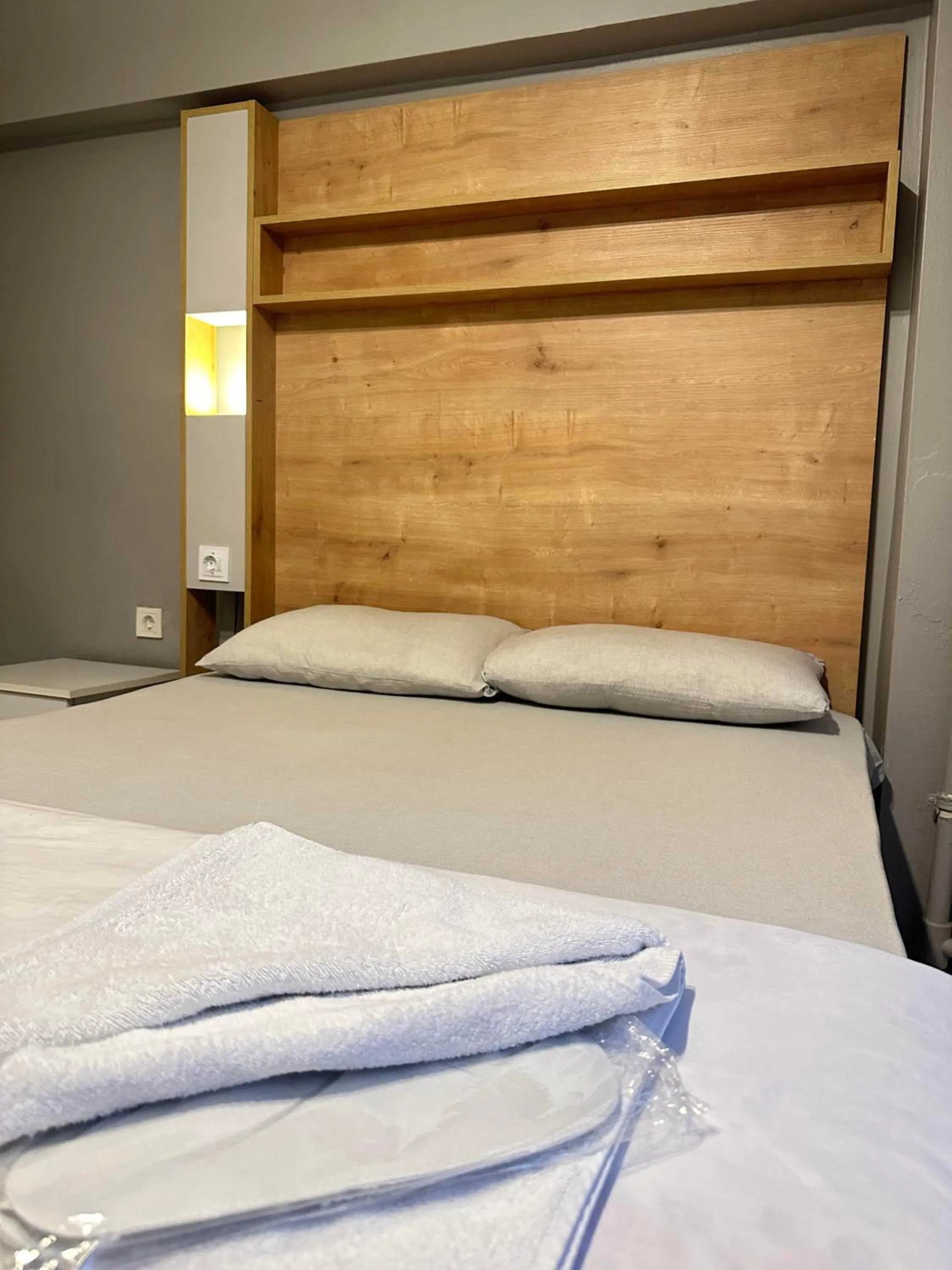 Bed in beydağı kadıköy