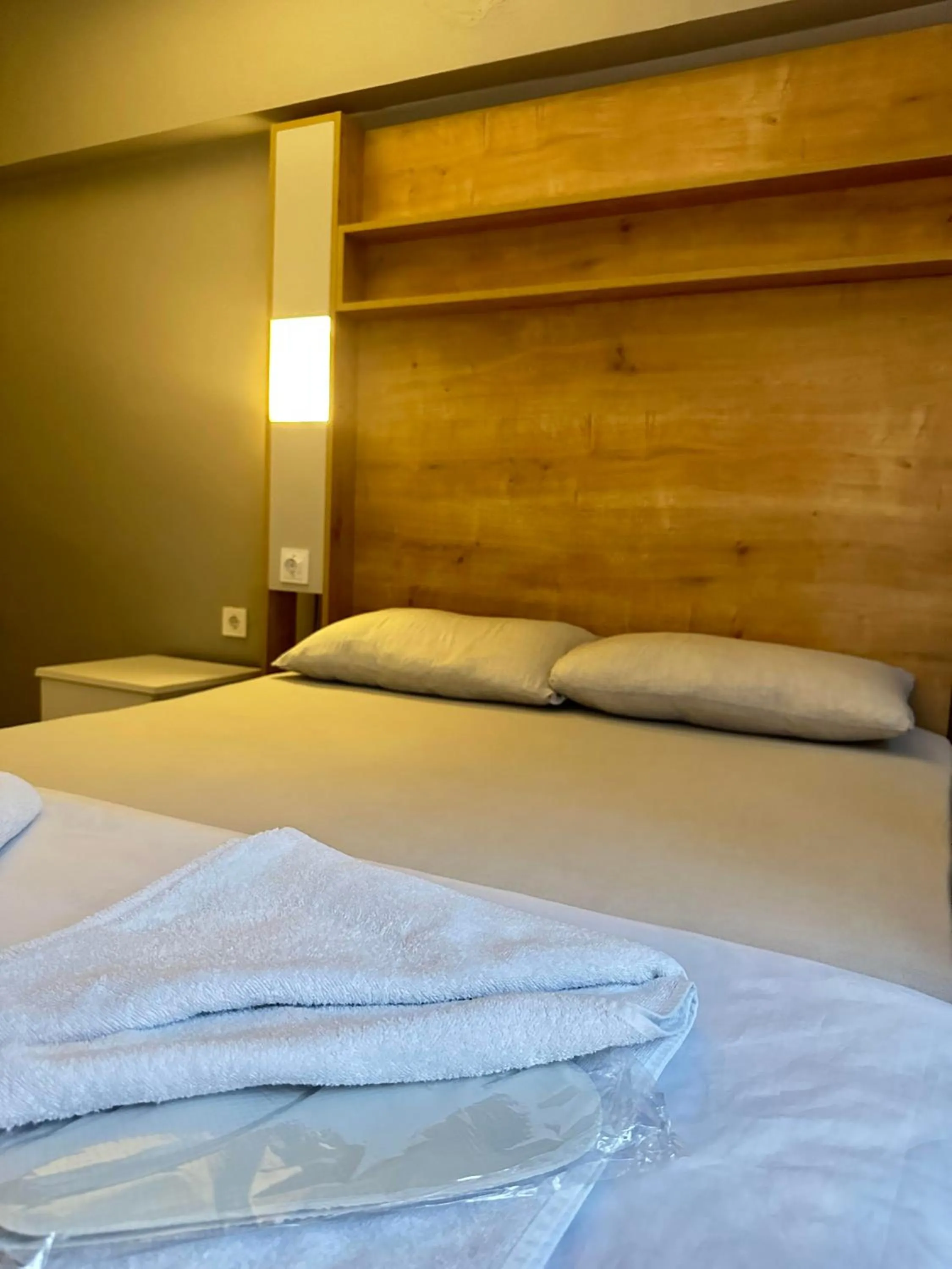 Bed in beydağı kadıköy