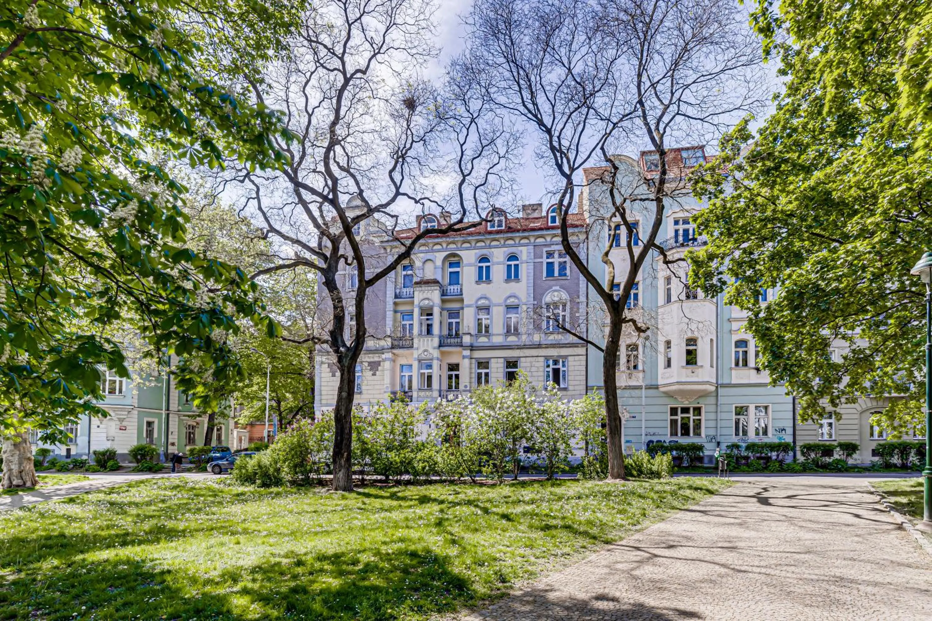 Property building in Kaizl Park Residence