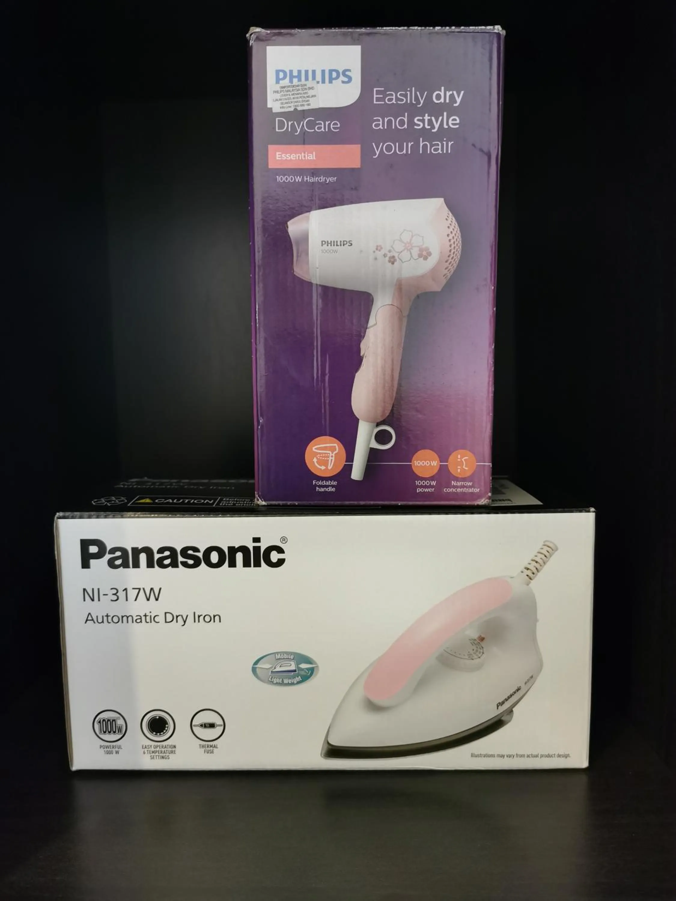 Bedroom in Continew Residence by HomeBrickz