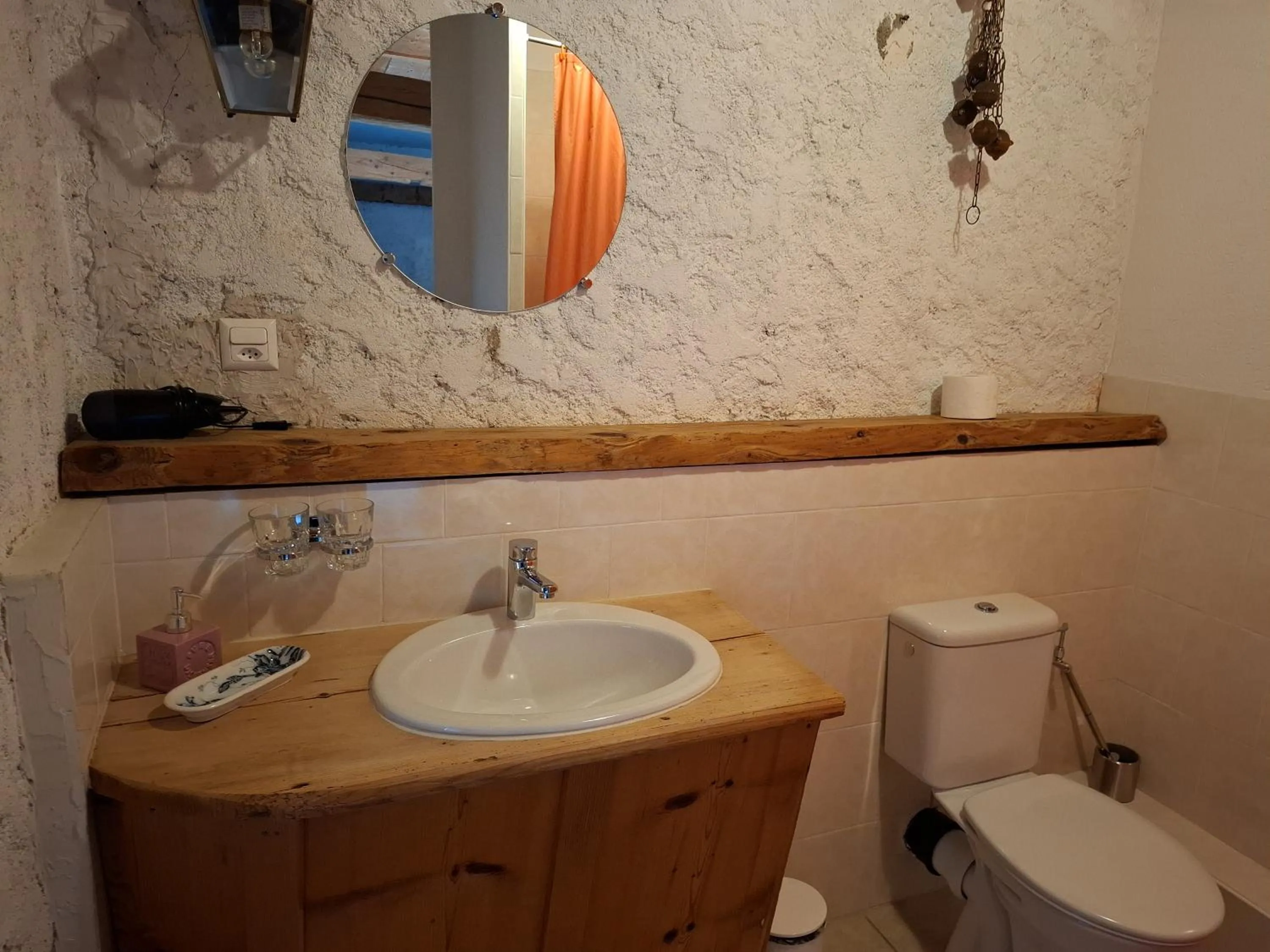 Bathroom in Hôtel Von Bergen