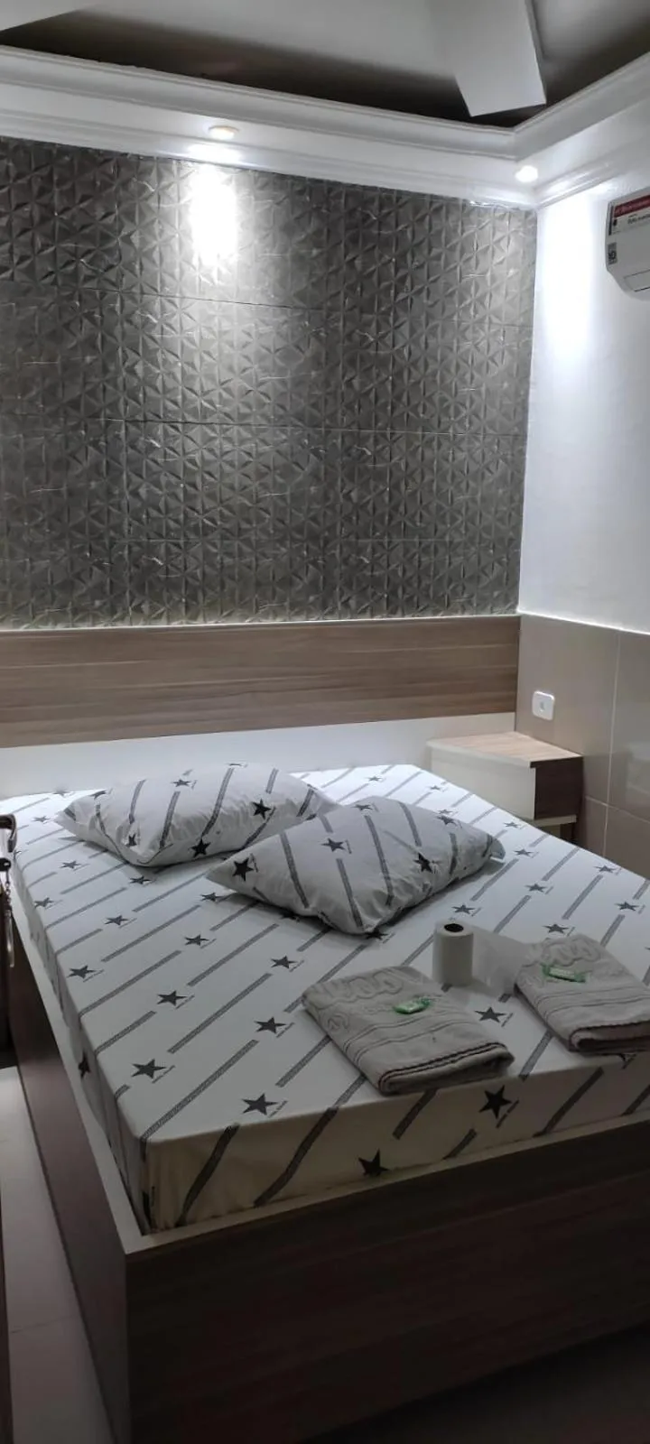 Bedroom, Bed in Hotel Ellos