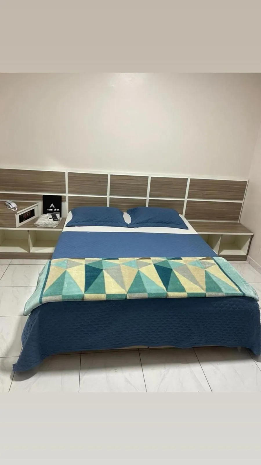 Bedroom, Bed in Hotel Ellos