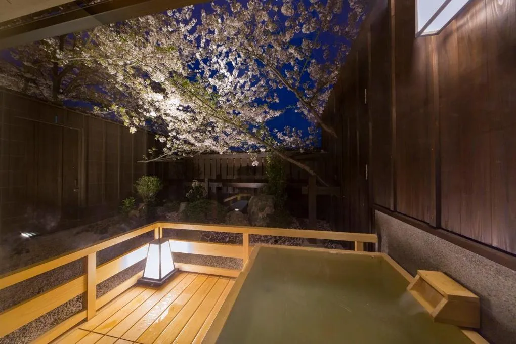 Photo of the whole room in Inishie no Yado Keiun