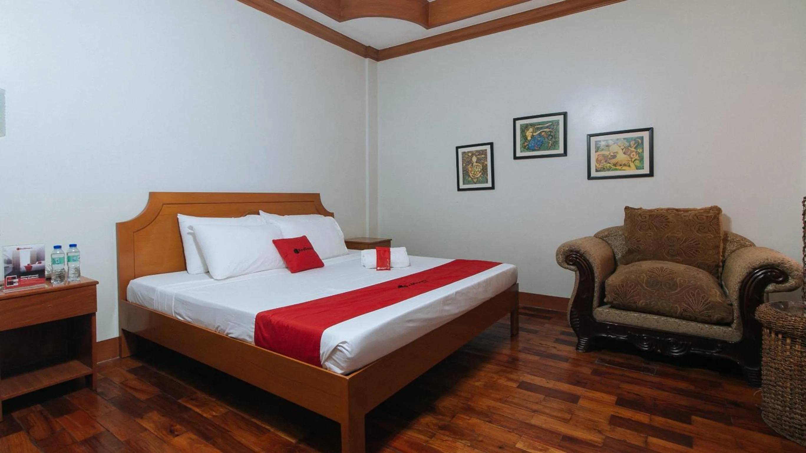 Bed in RedDoorz Premium @ Nick Hotel Gerona Tarlac