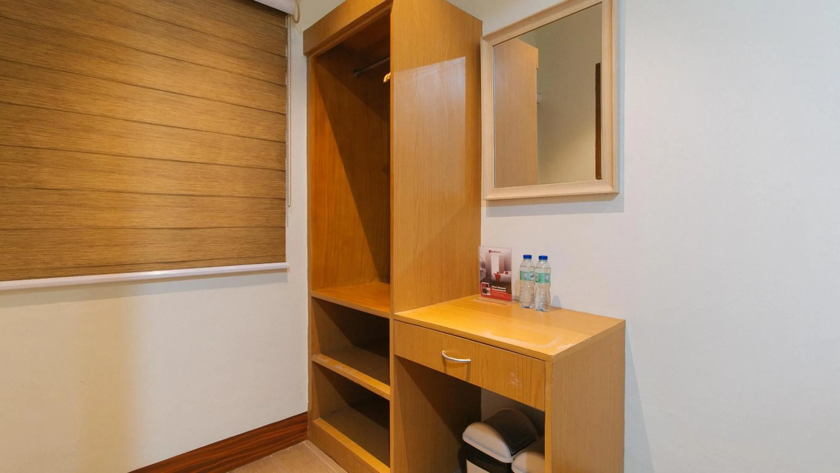 TV and multimedia in RedDoorz Premium @ Nick Hotel Gerona Tarlac