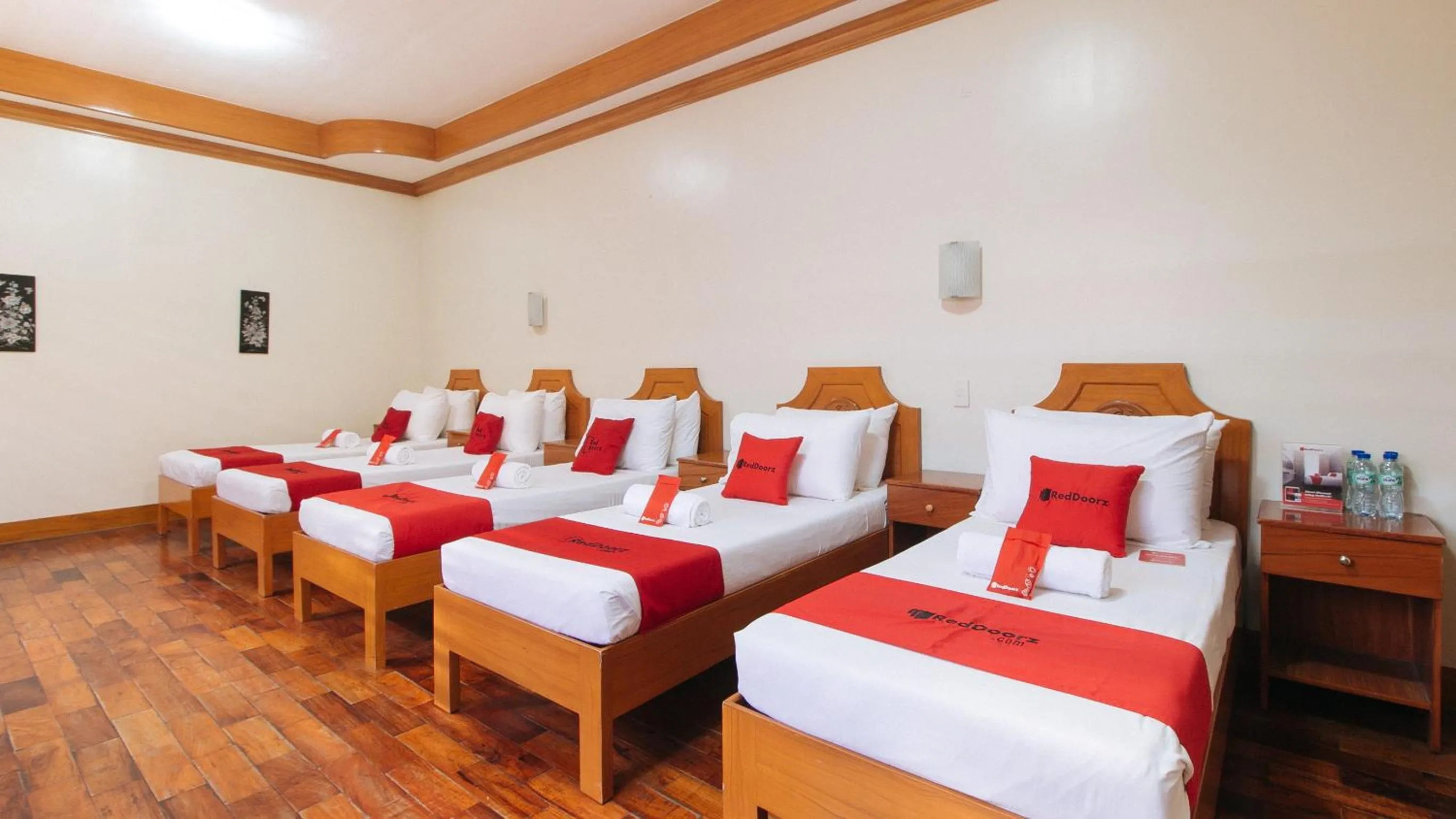 Bed in RedDoorz Premium @ Nick Hotel Gerona Tarlac