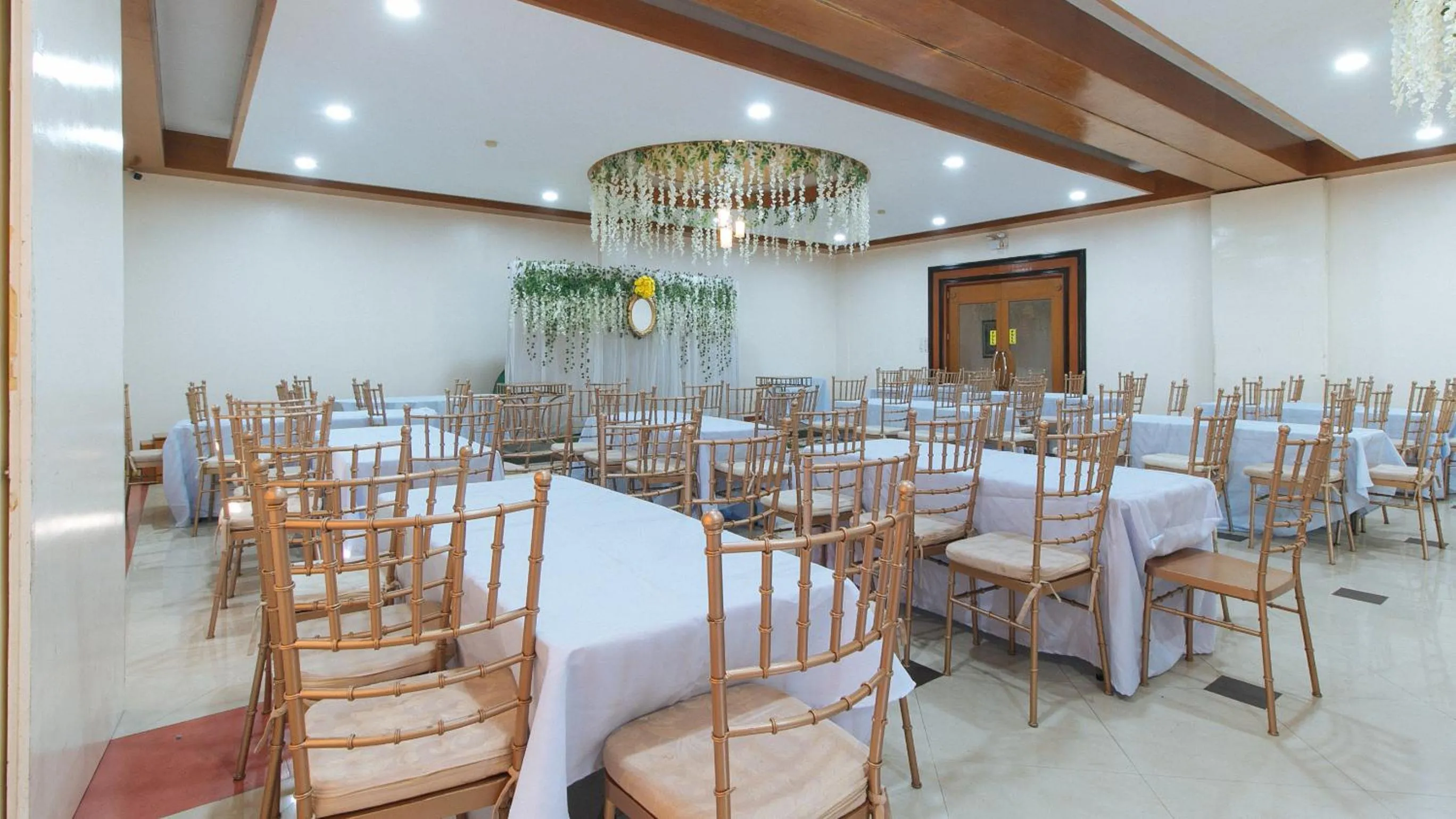 Banquet/Function facilities in RedDoorz Premium @ Nick Hotel Gerona Tarlac