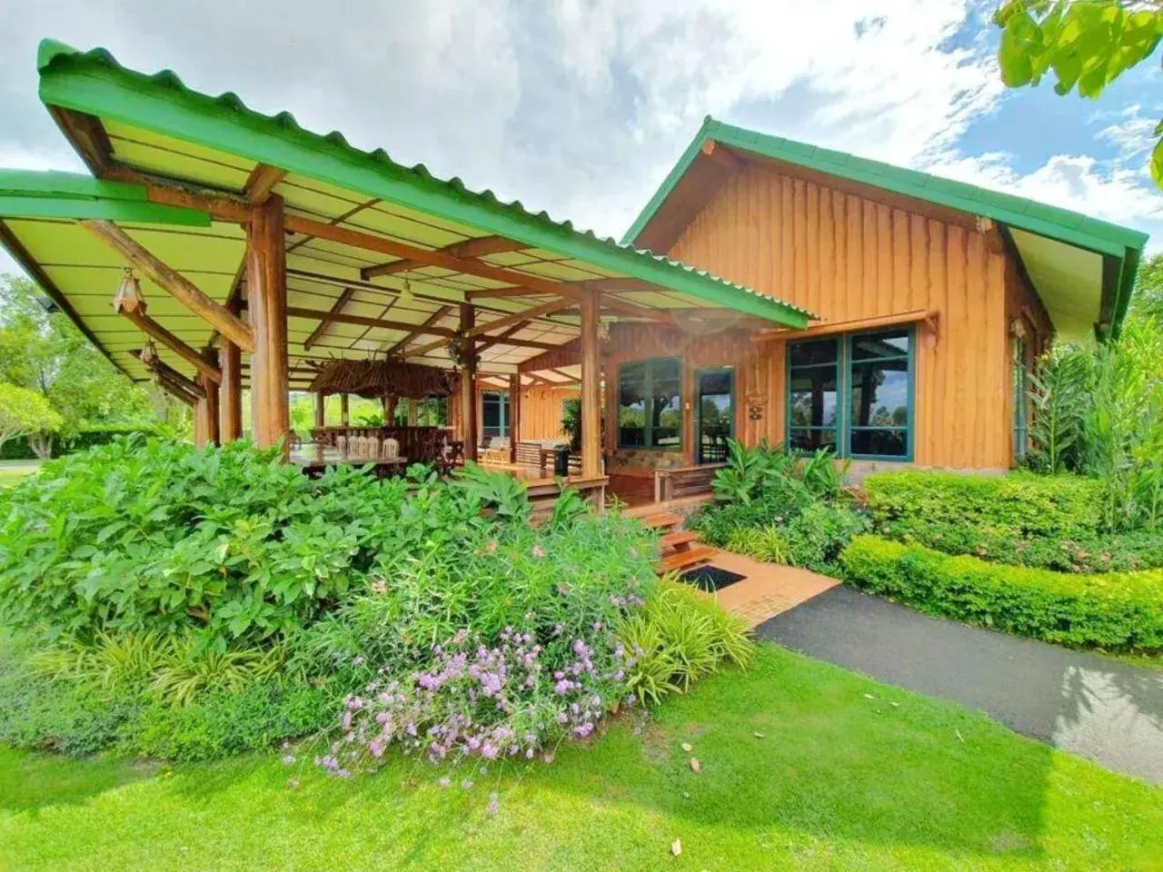 Quadruple Room with Mountain View in ทิพย์วาริน รีสอร์ท เขาใหญ่ Quadruple Room with Mountain View in ทิพย์วาริน รีสอร์ท เขาใหญ่