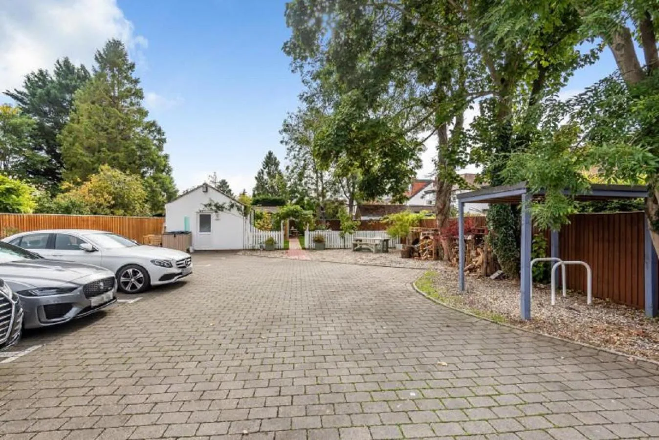 Parking in Oxford Guest House
