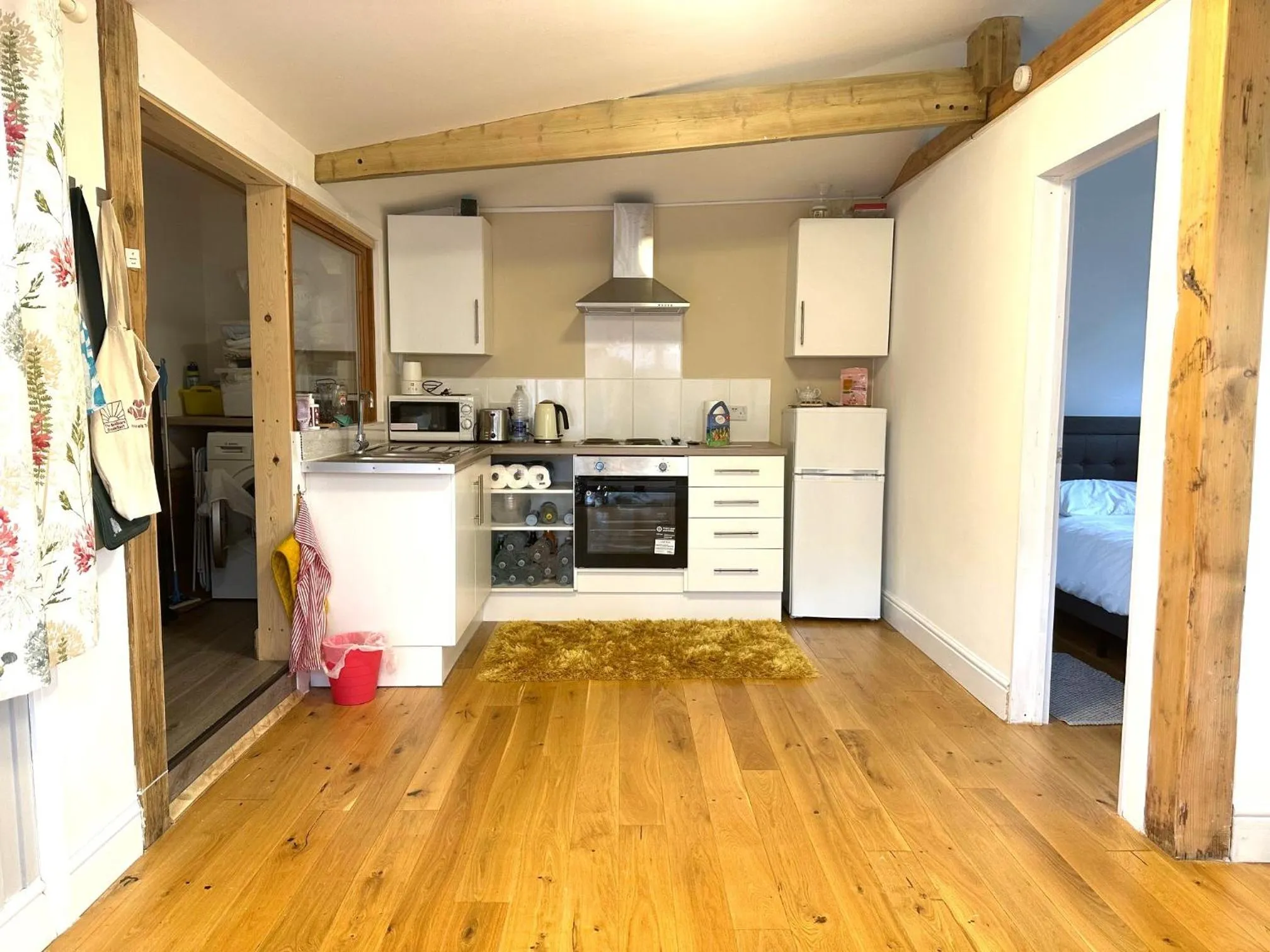 Kitchen or kitchenette in Oxford Guest House