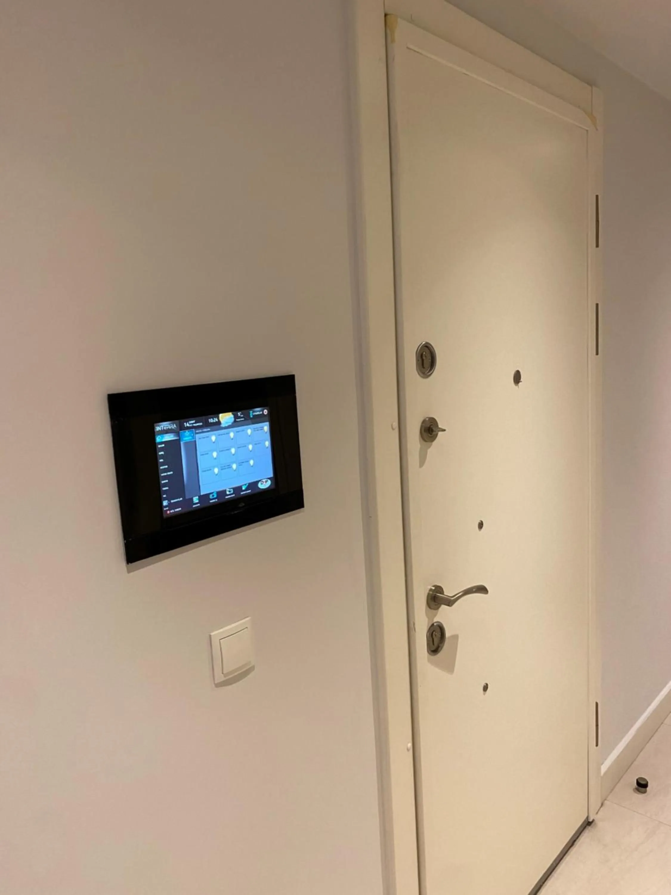 Communal lounge/ TV room in The Y Istanbul Suites