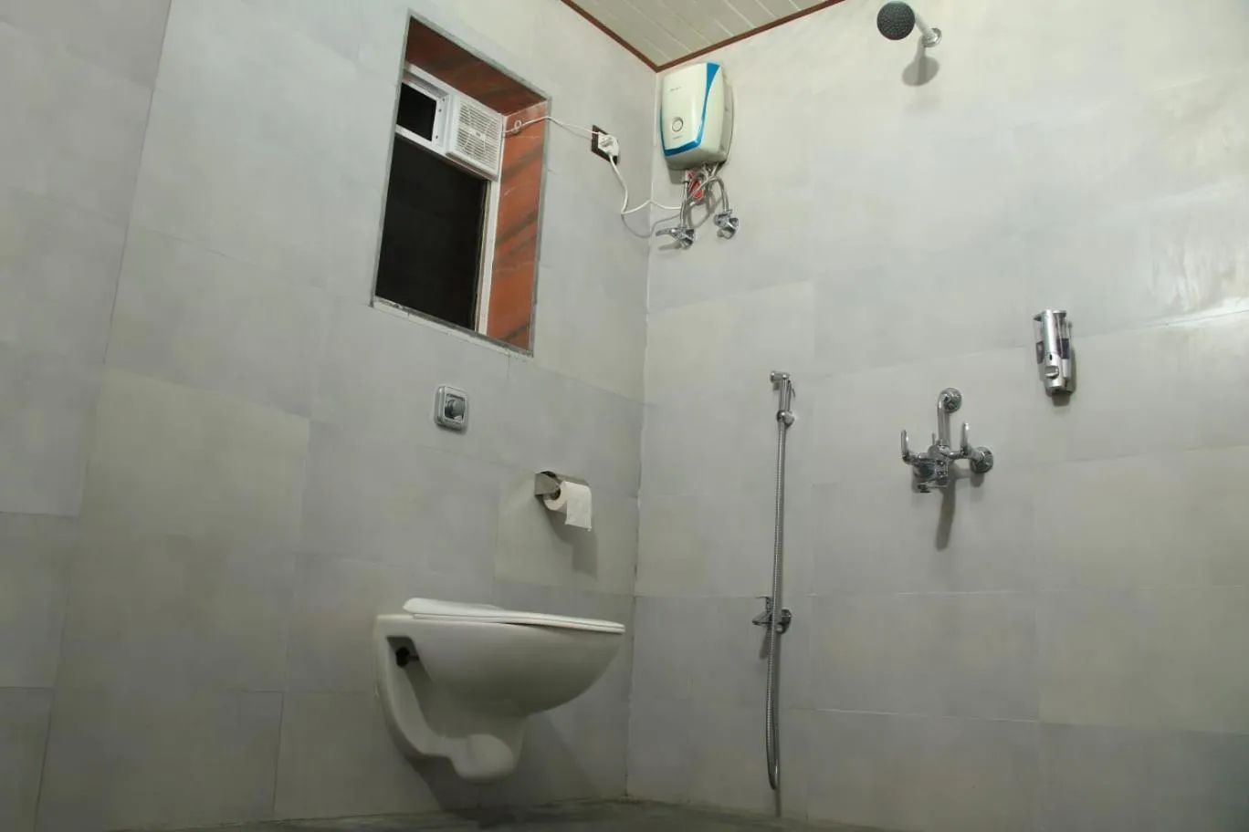 Shower in Privy Stays- Bherse Villa