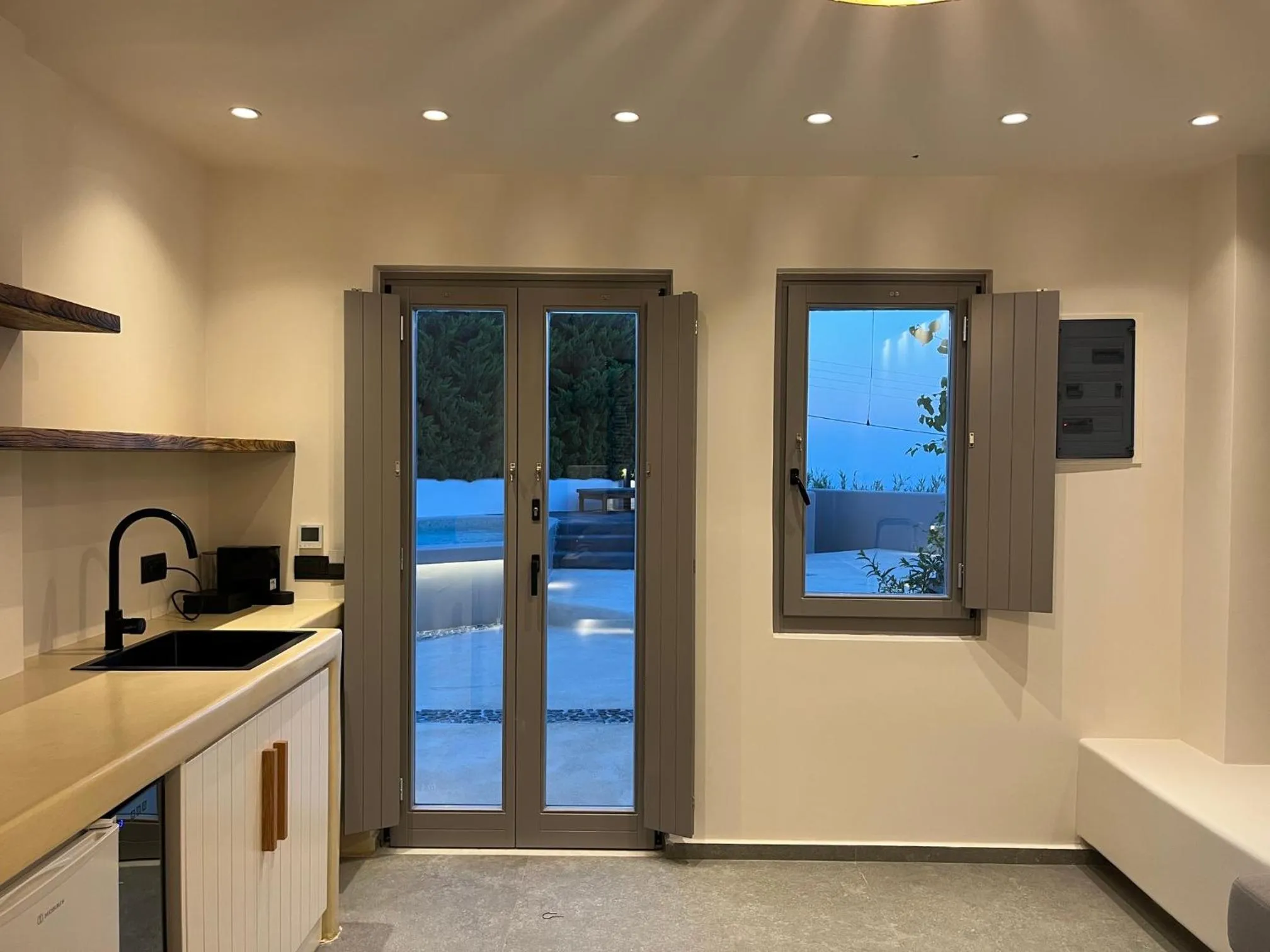 Bedroom in Elements Cozy Suites Pyrgos