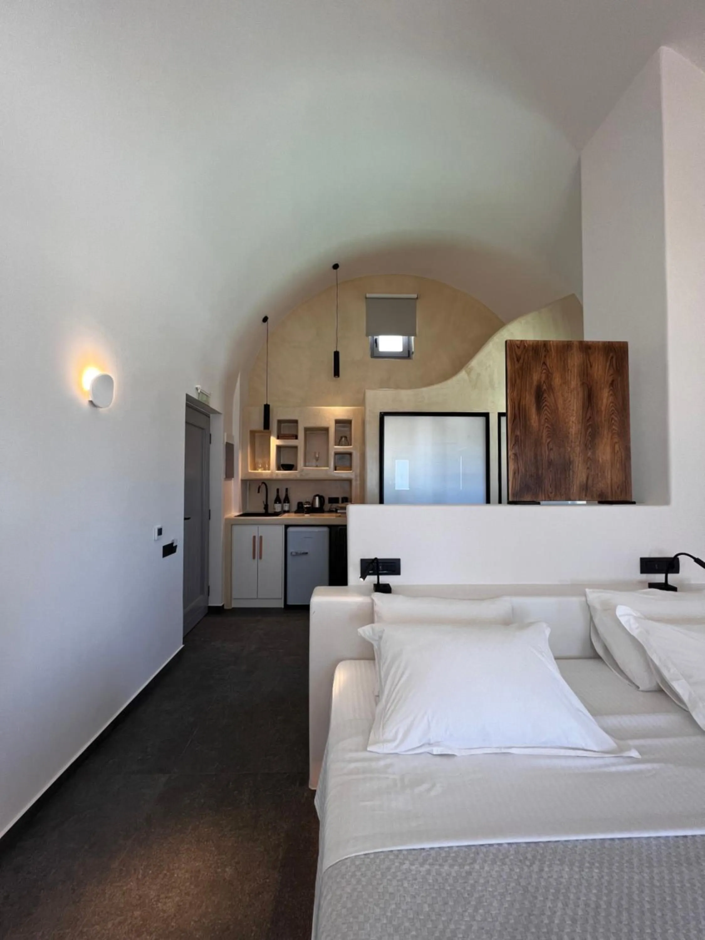 Photo of the whole room, Bed in Elements Cozy Suites Pyrgos