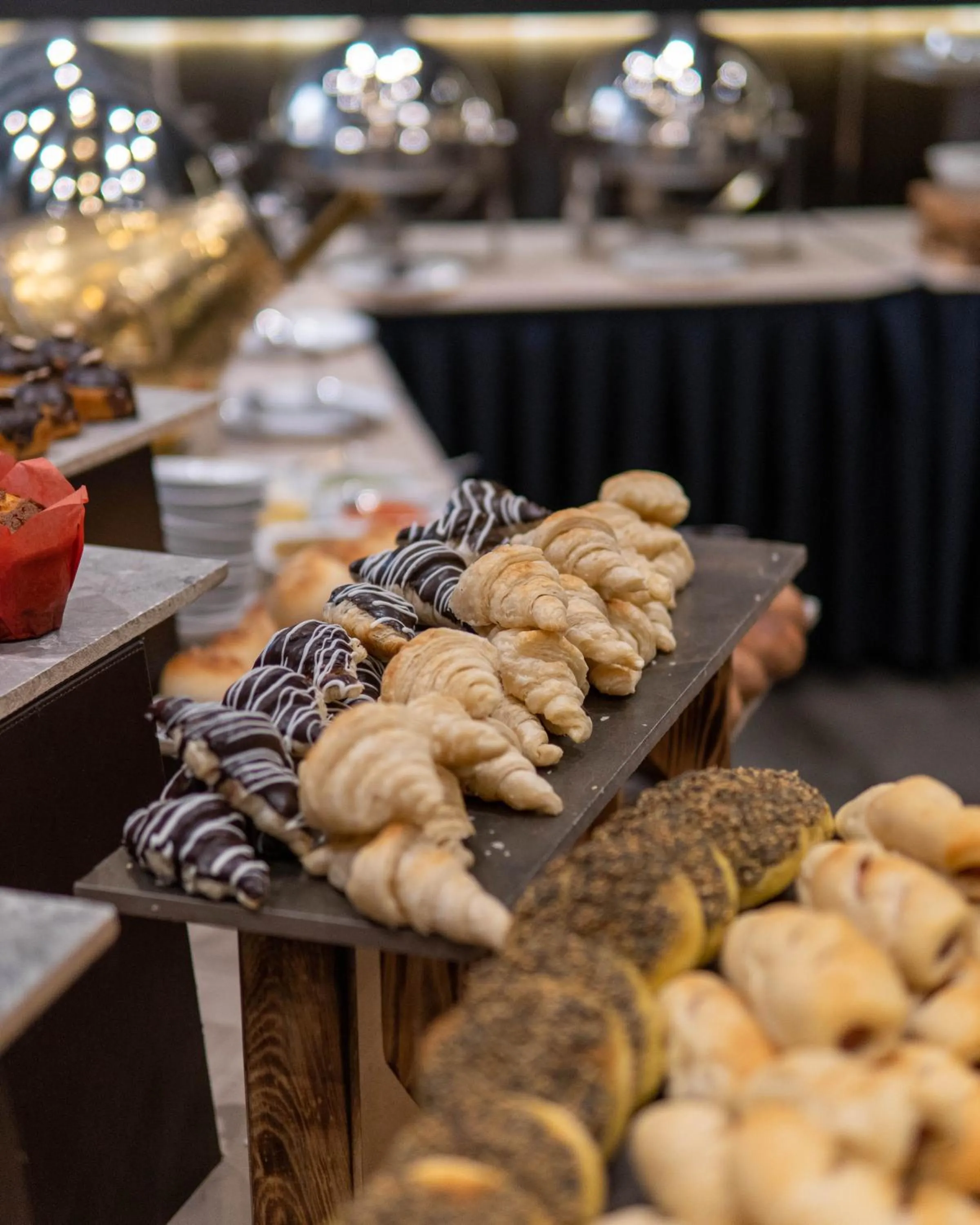 Food and drinks in Ambassador, a Boutique Hotel